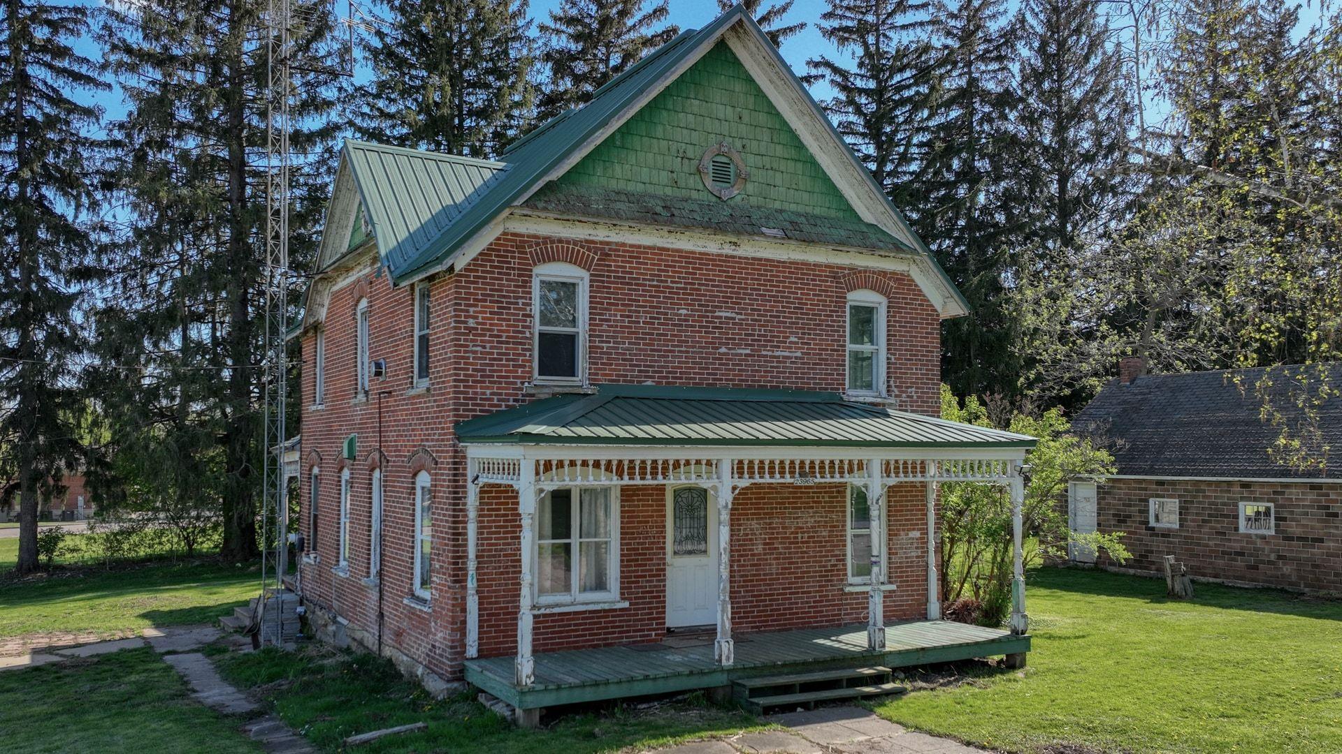 main property photo 17