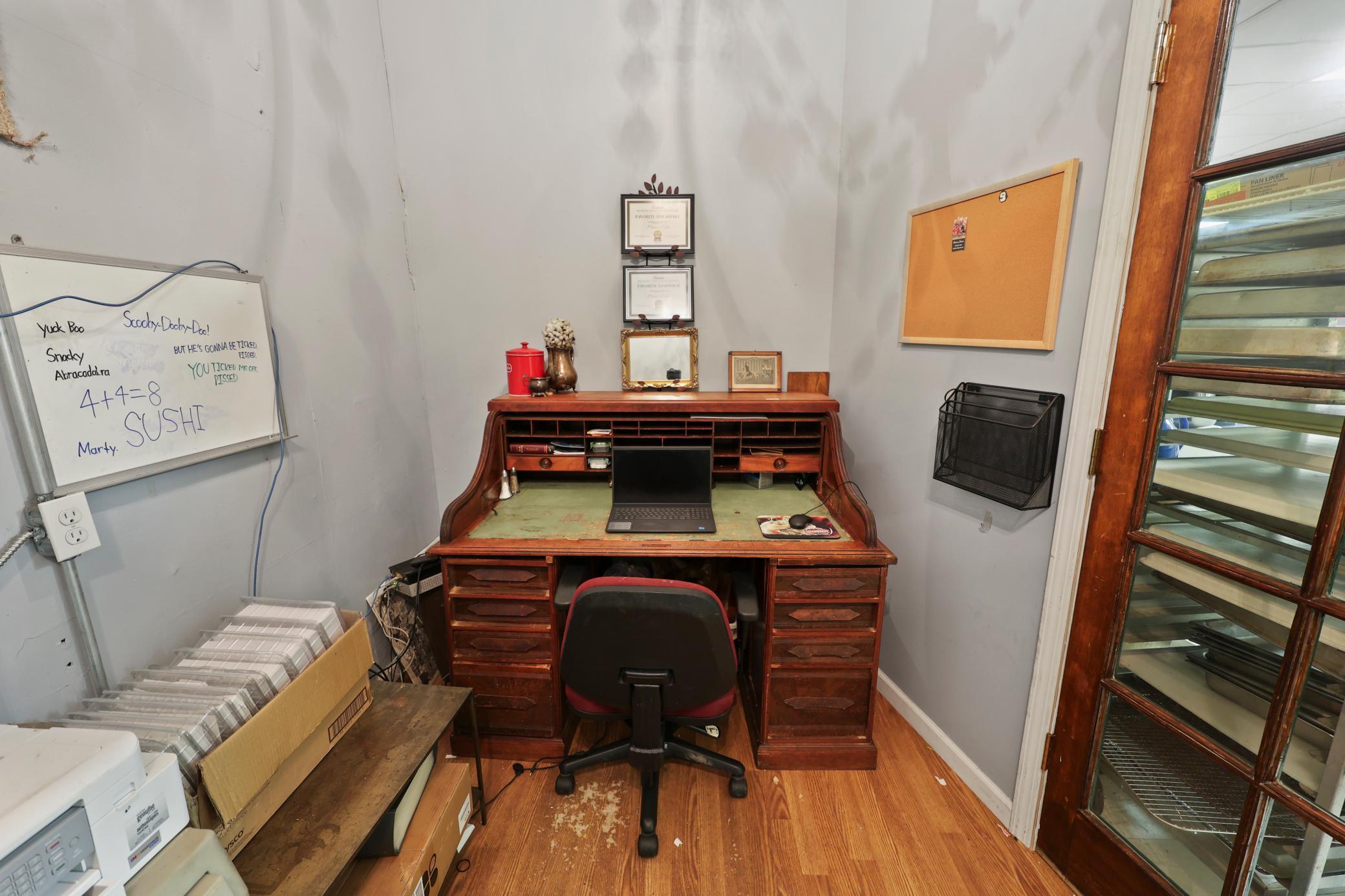 main property photo 17