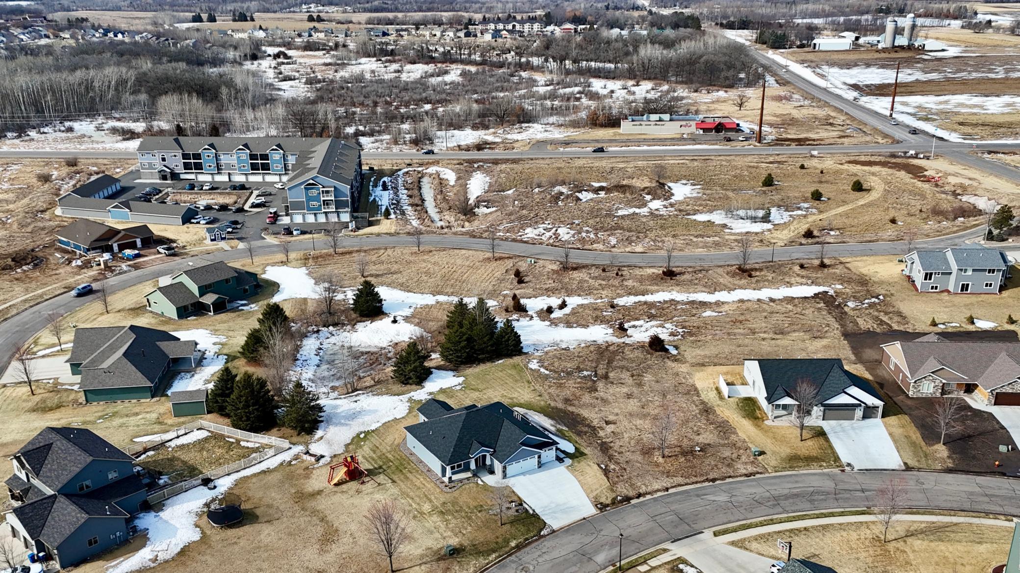main property photo 22