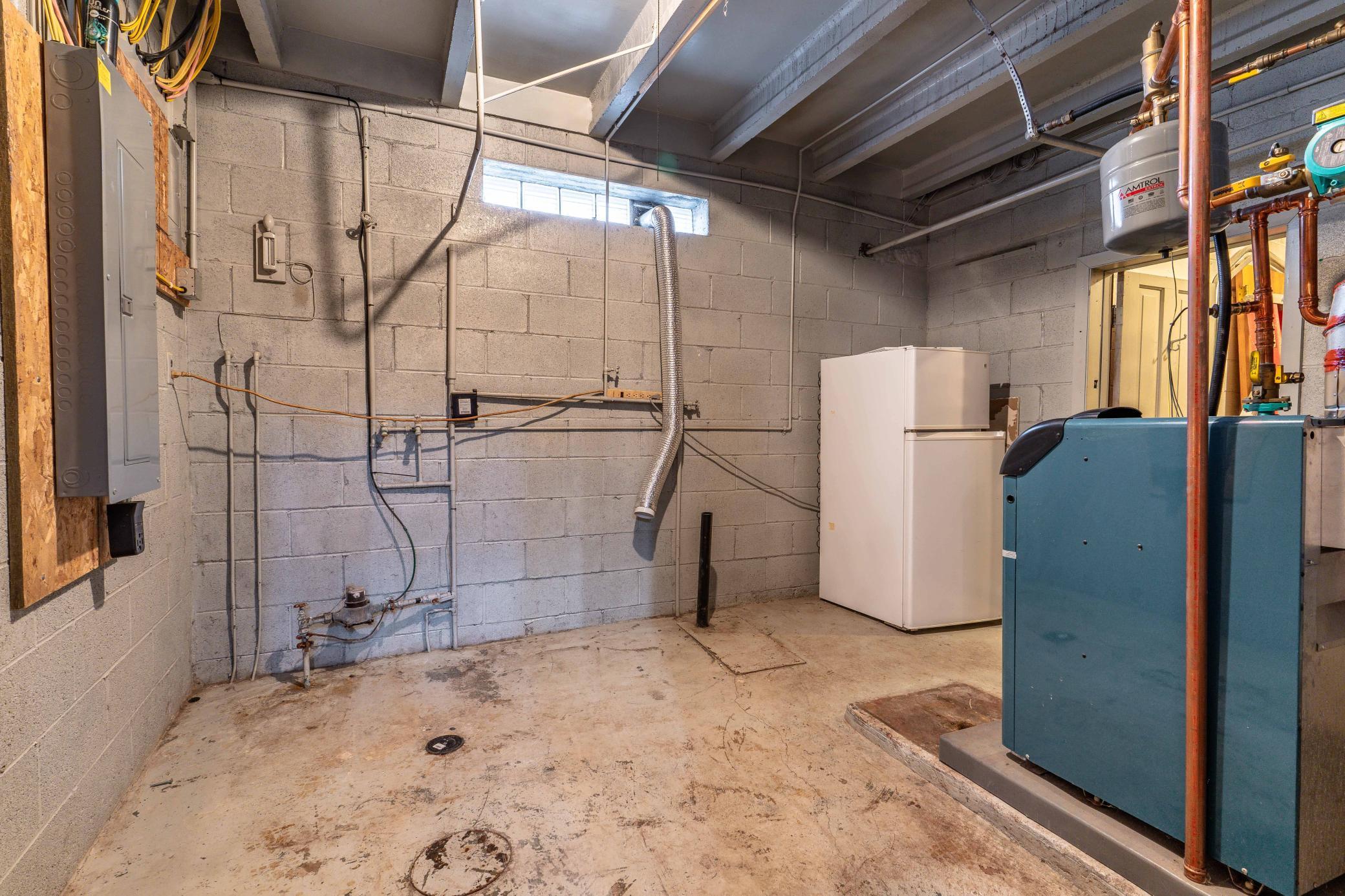 main property photo 43