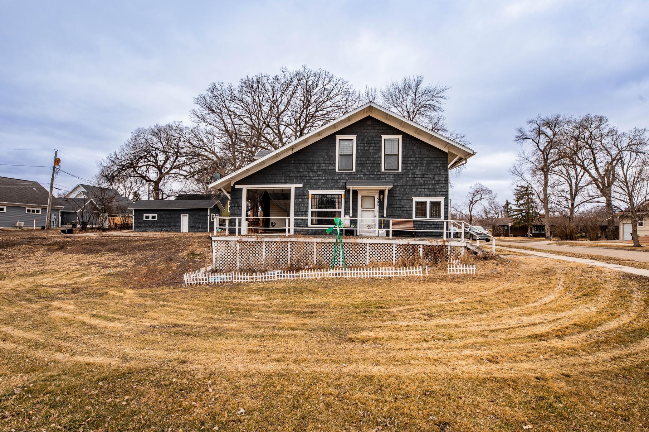 main property photo 35