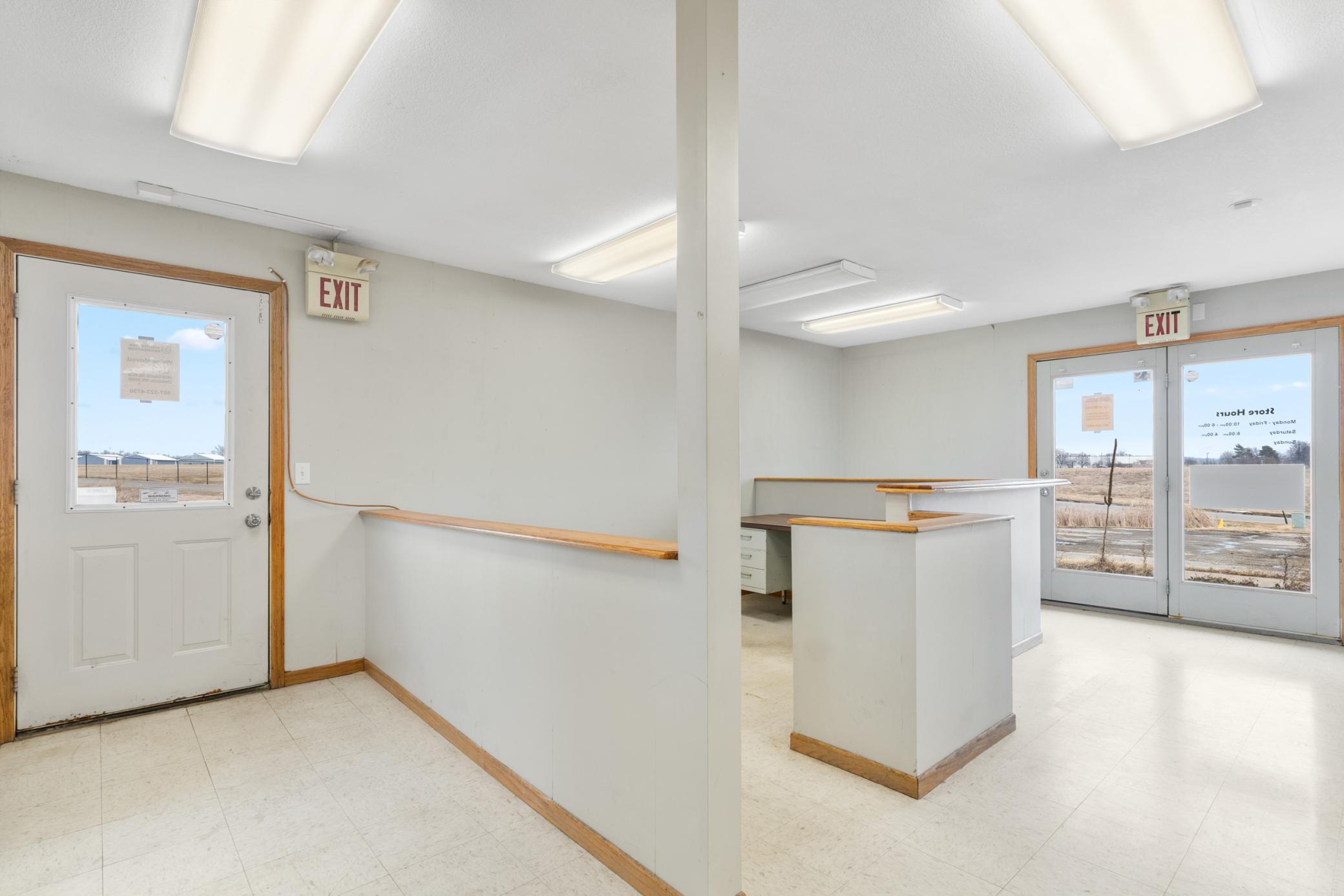 main property photo 16