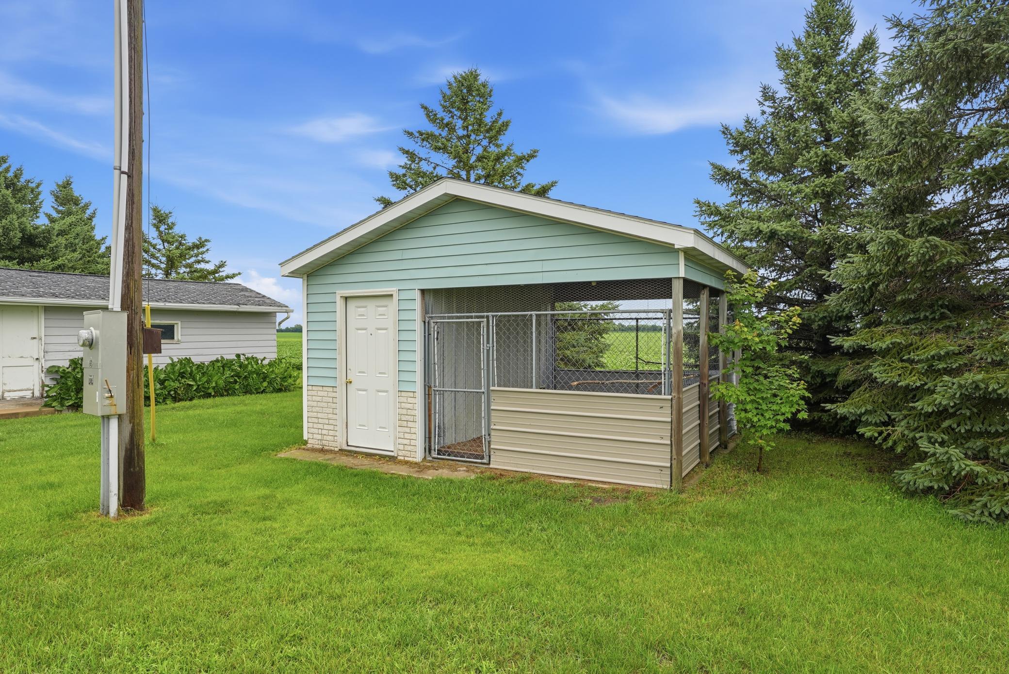 main property photo 33