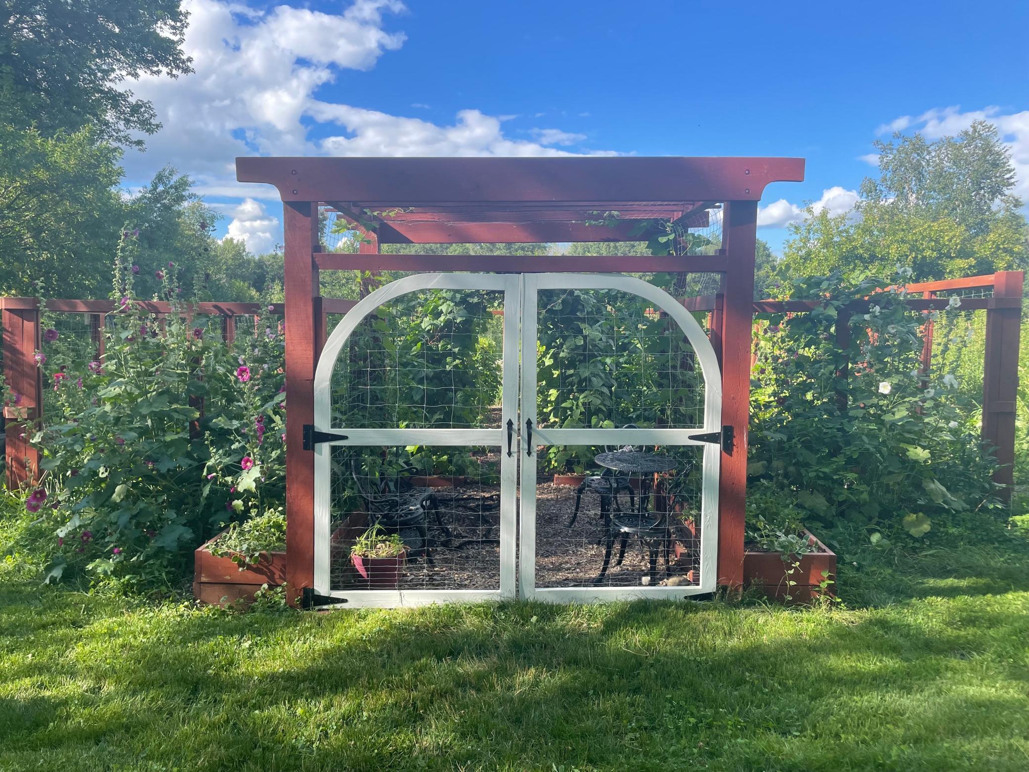 main property photo 18