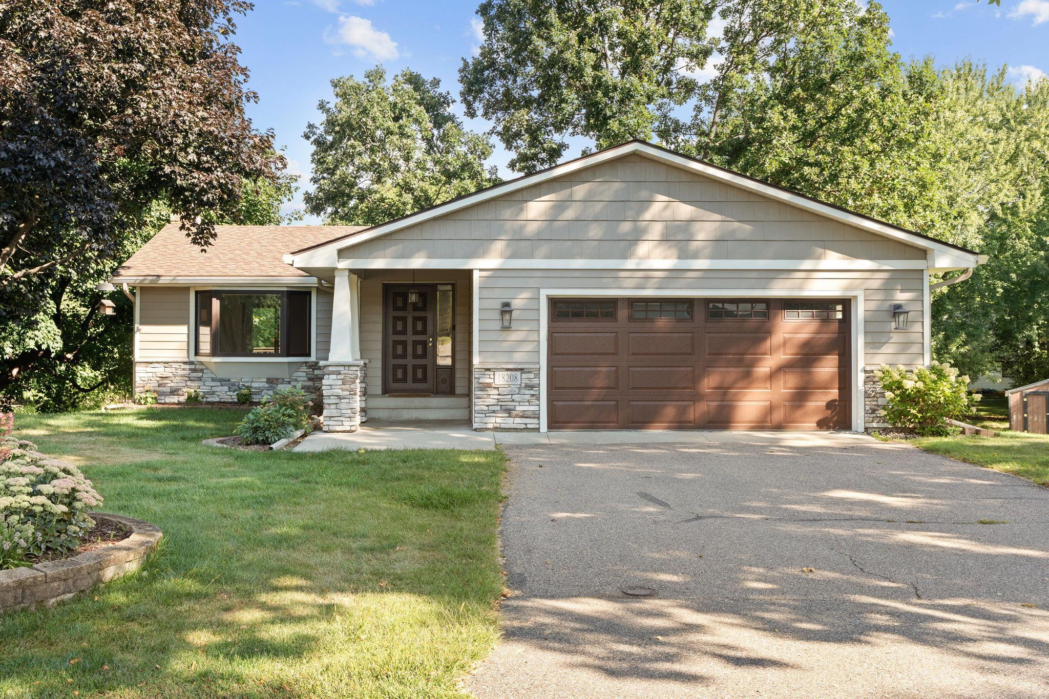 main property photo 0