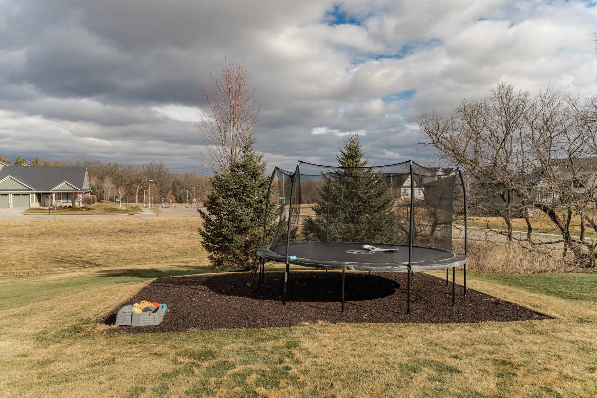 main property photo 50