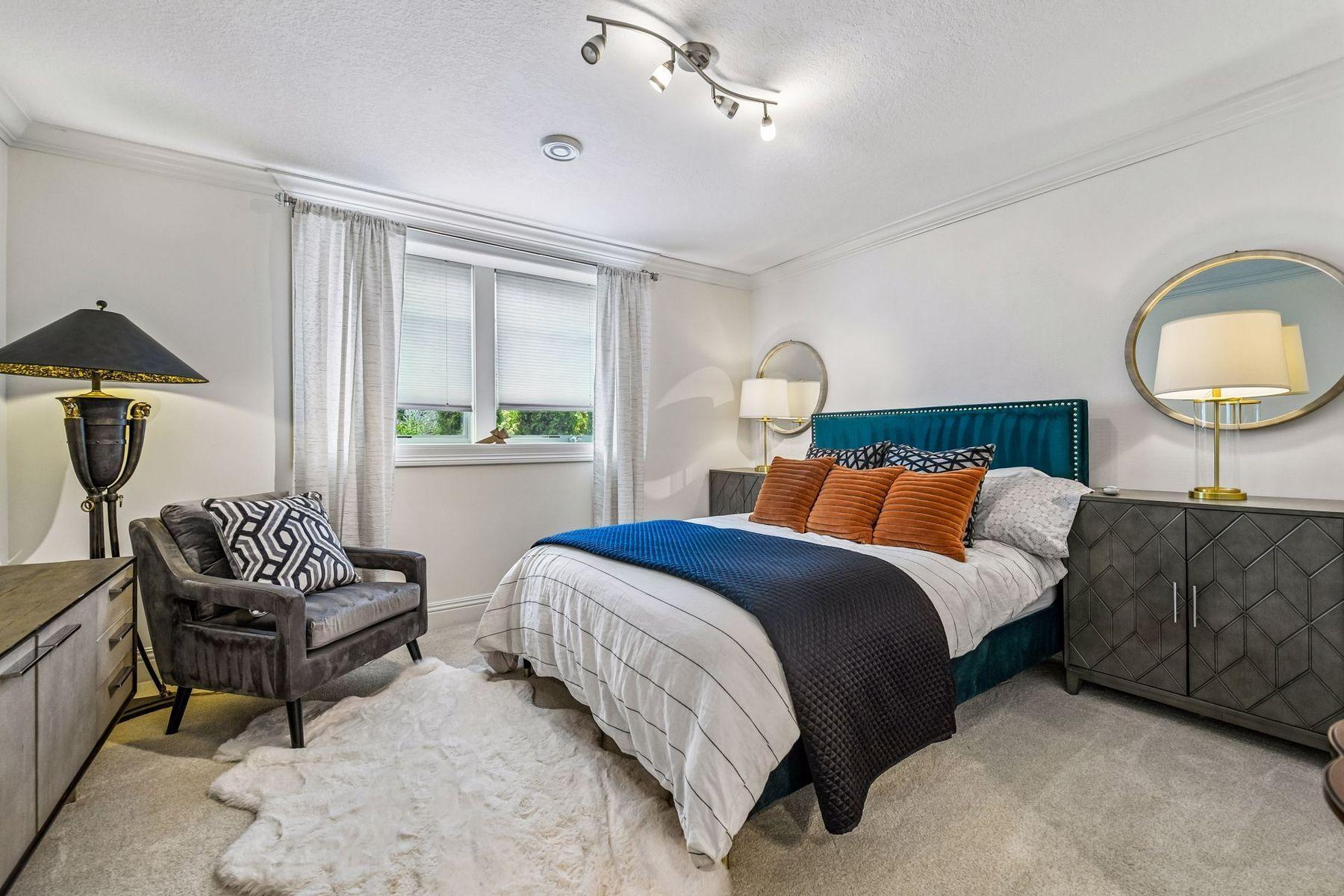main property photo 64