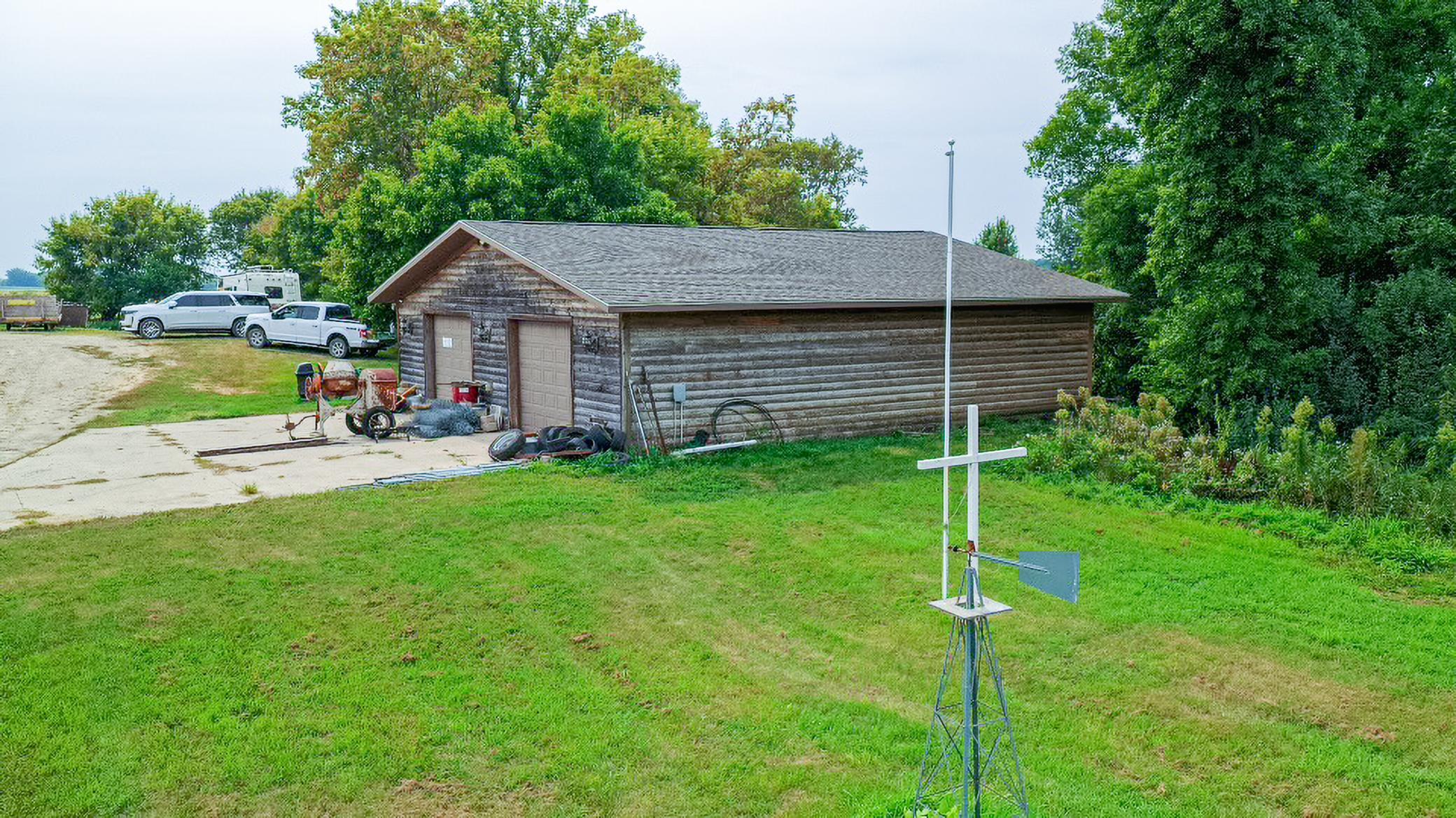main property photo 25