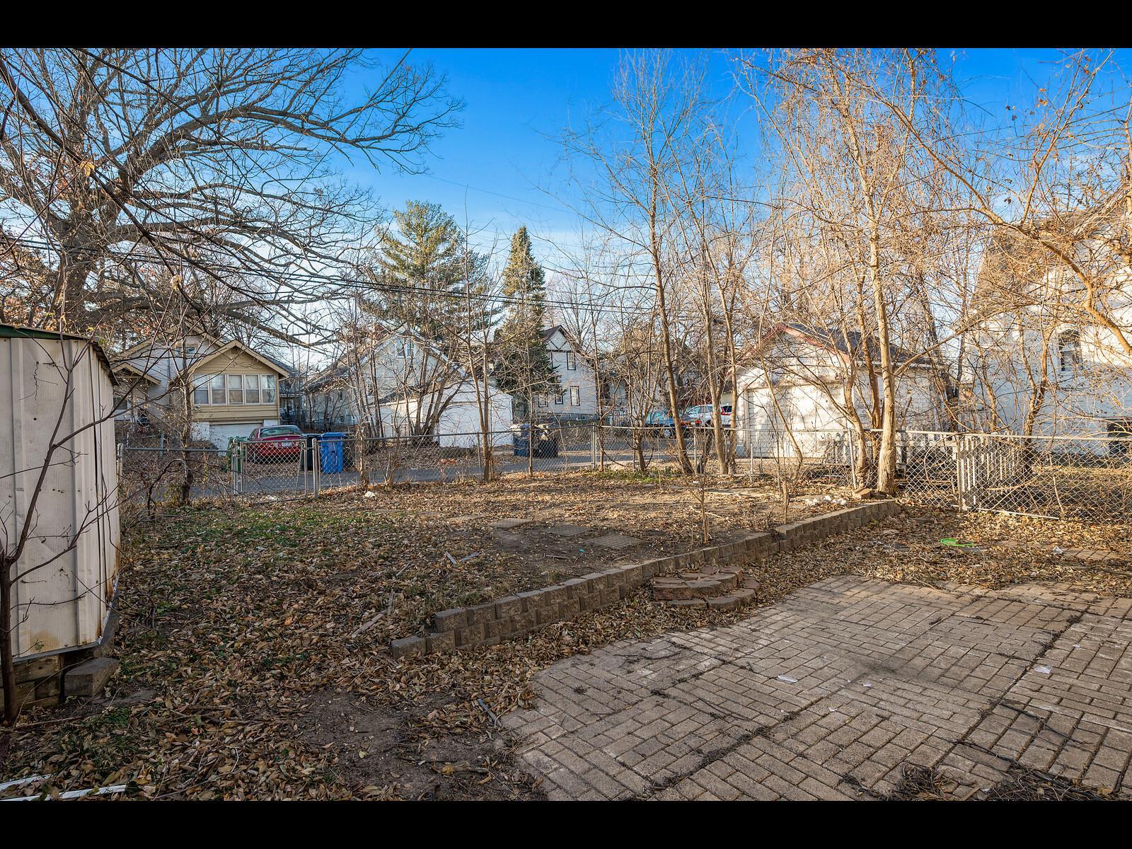 main property photo 22