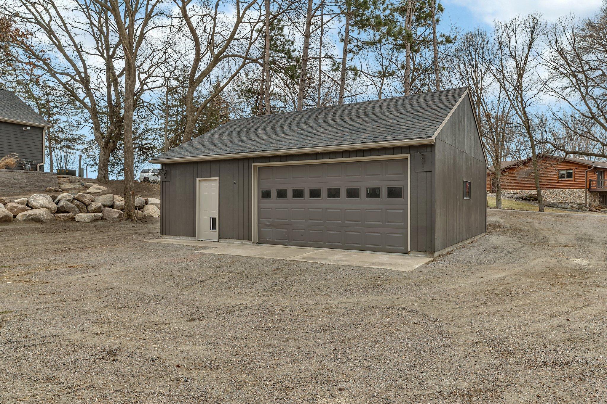 main property photo 73