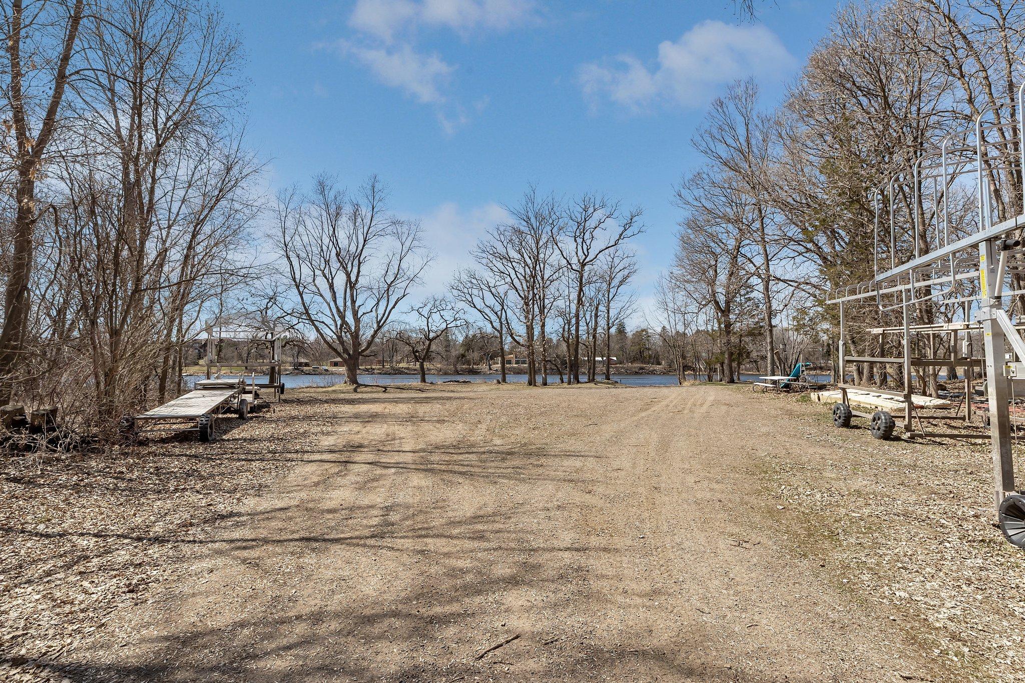 main property photo 77