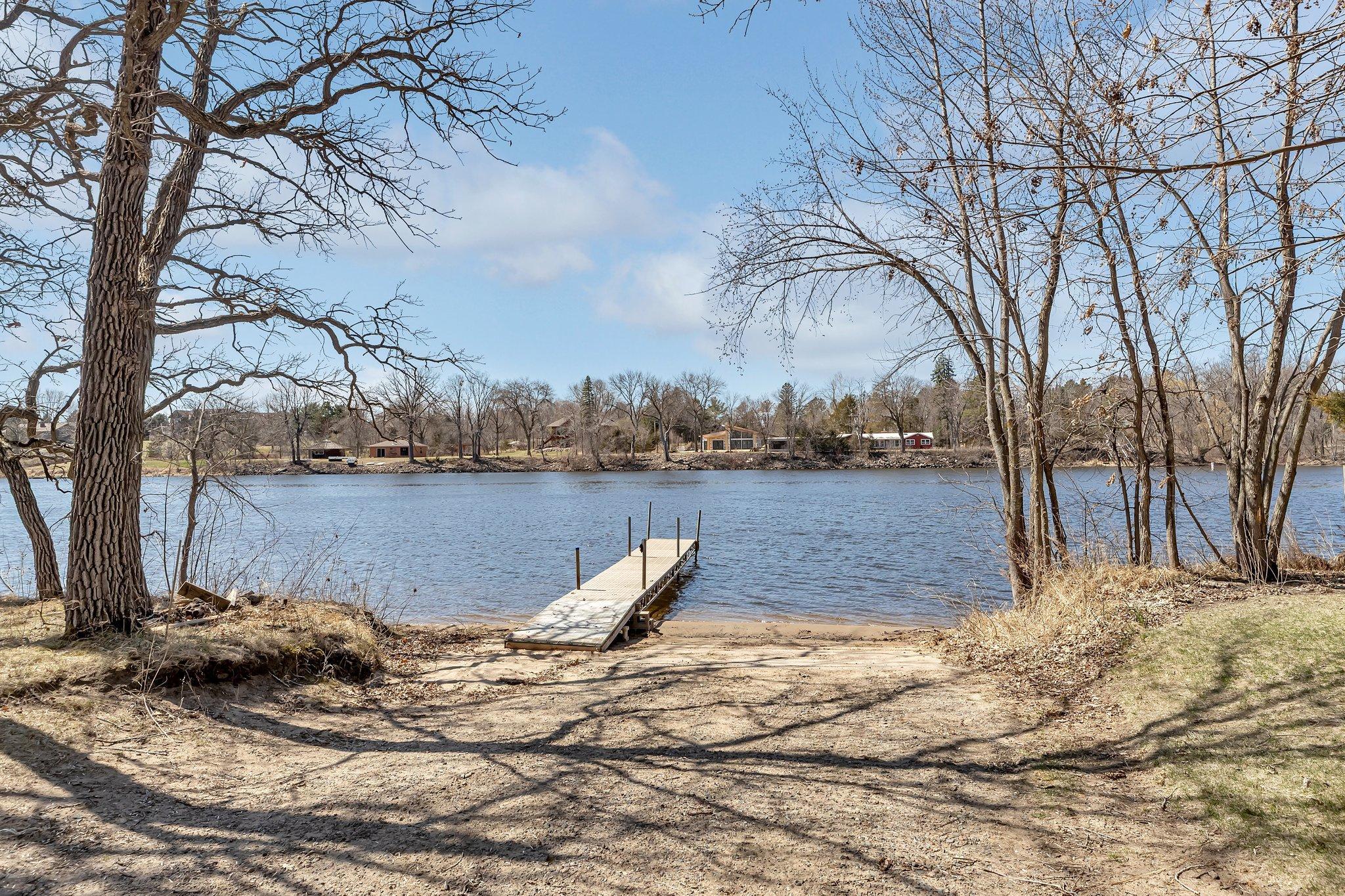 main property photo 78