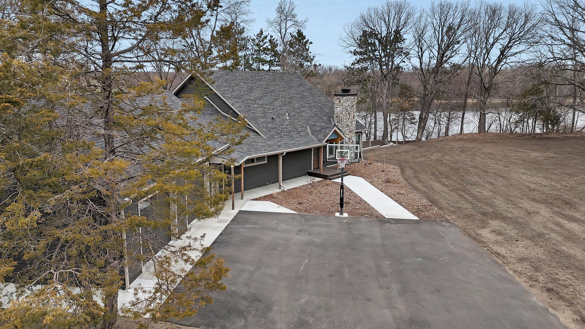 main property photo 85