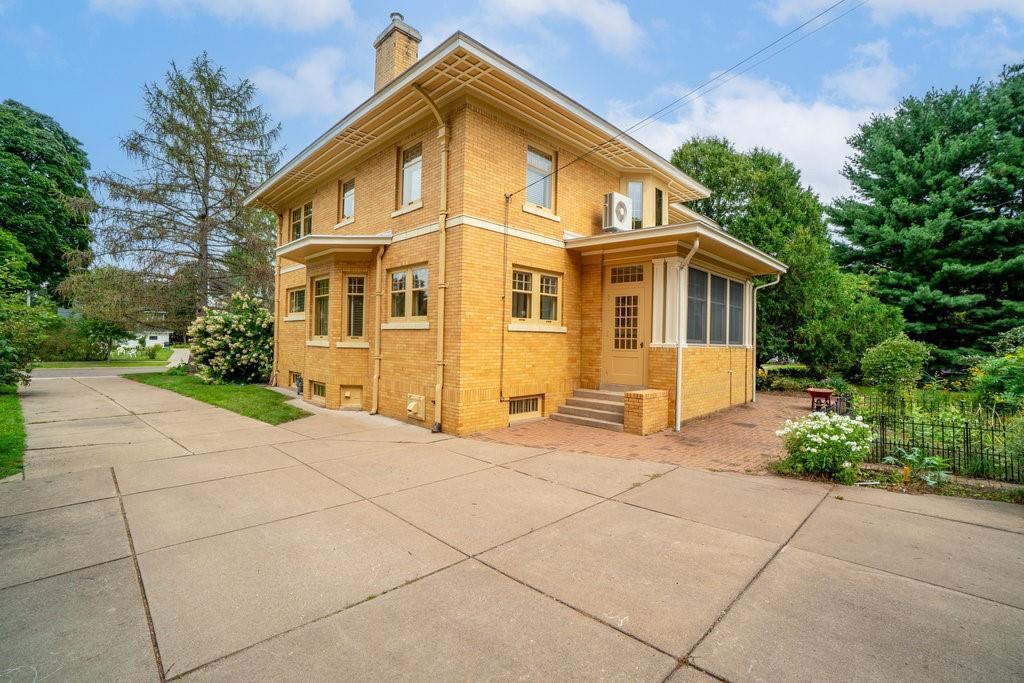 main property photo 43