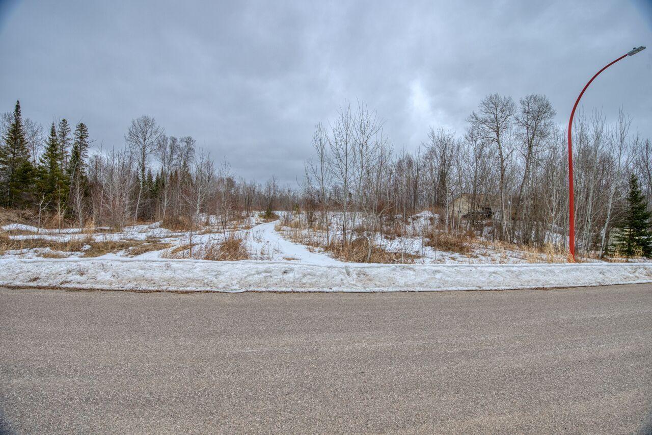 main property photo 29