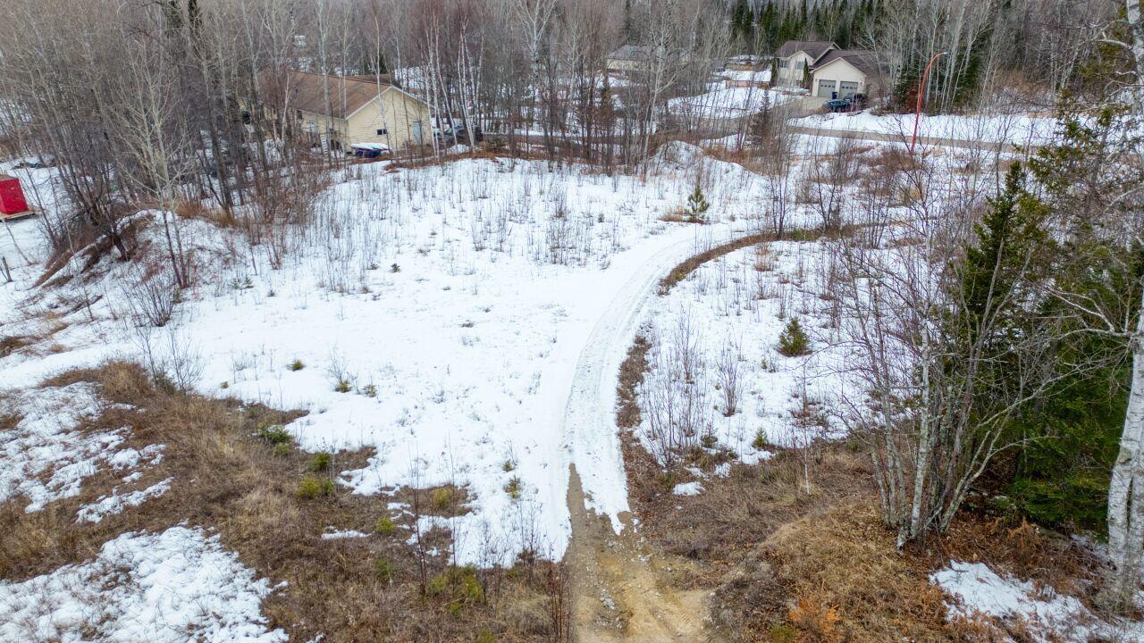 main property photo 45