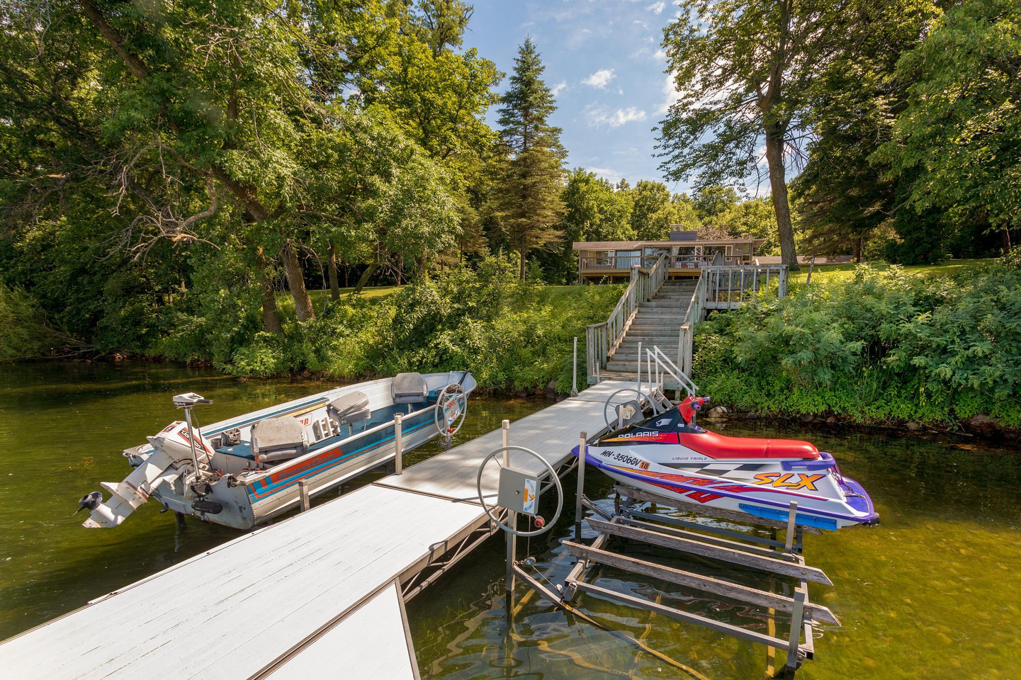 main property photo 8