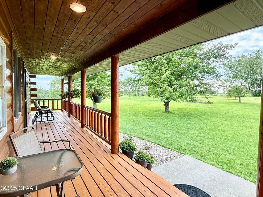 main property photo 41