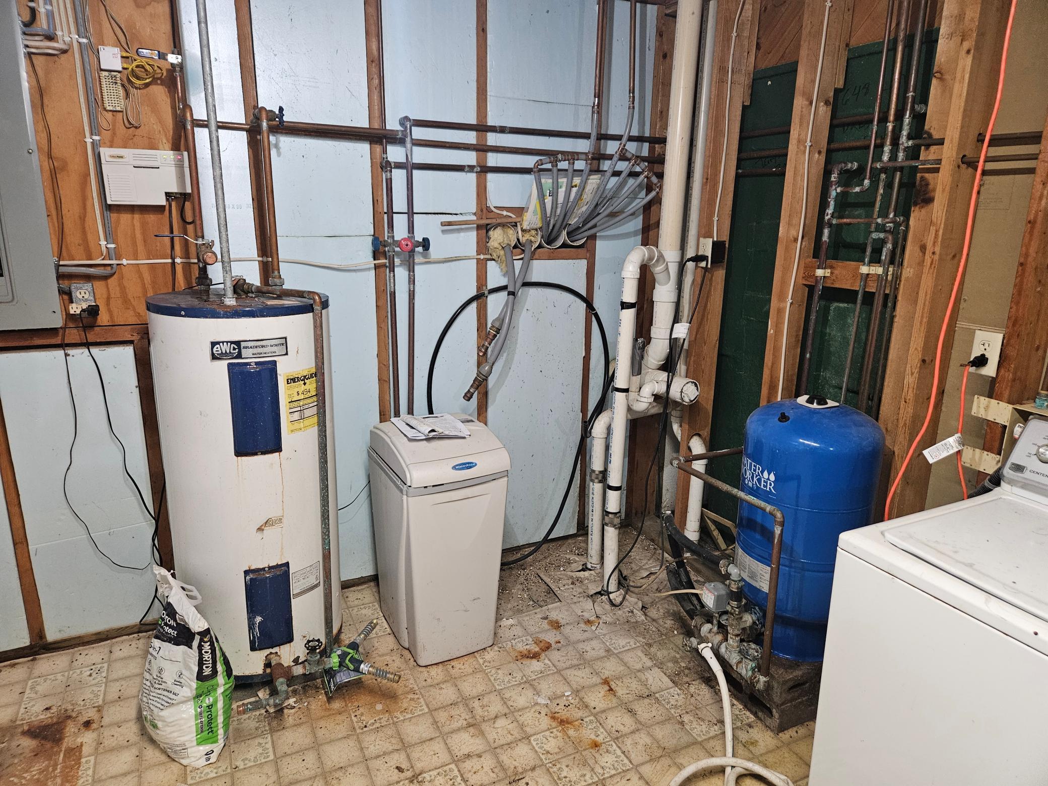main property photo 33