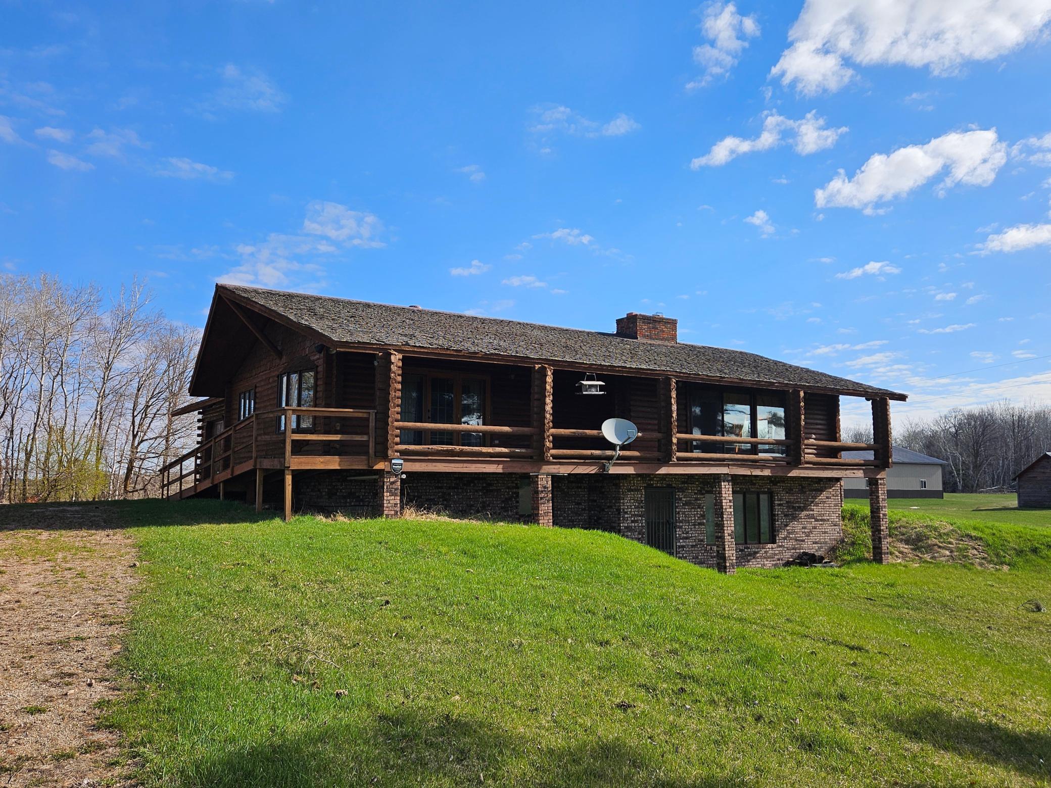 main property photo 40