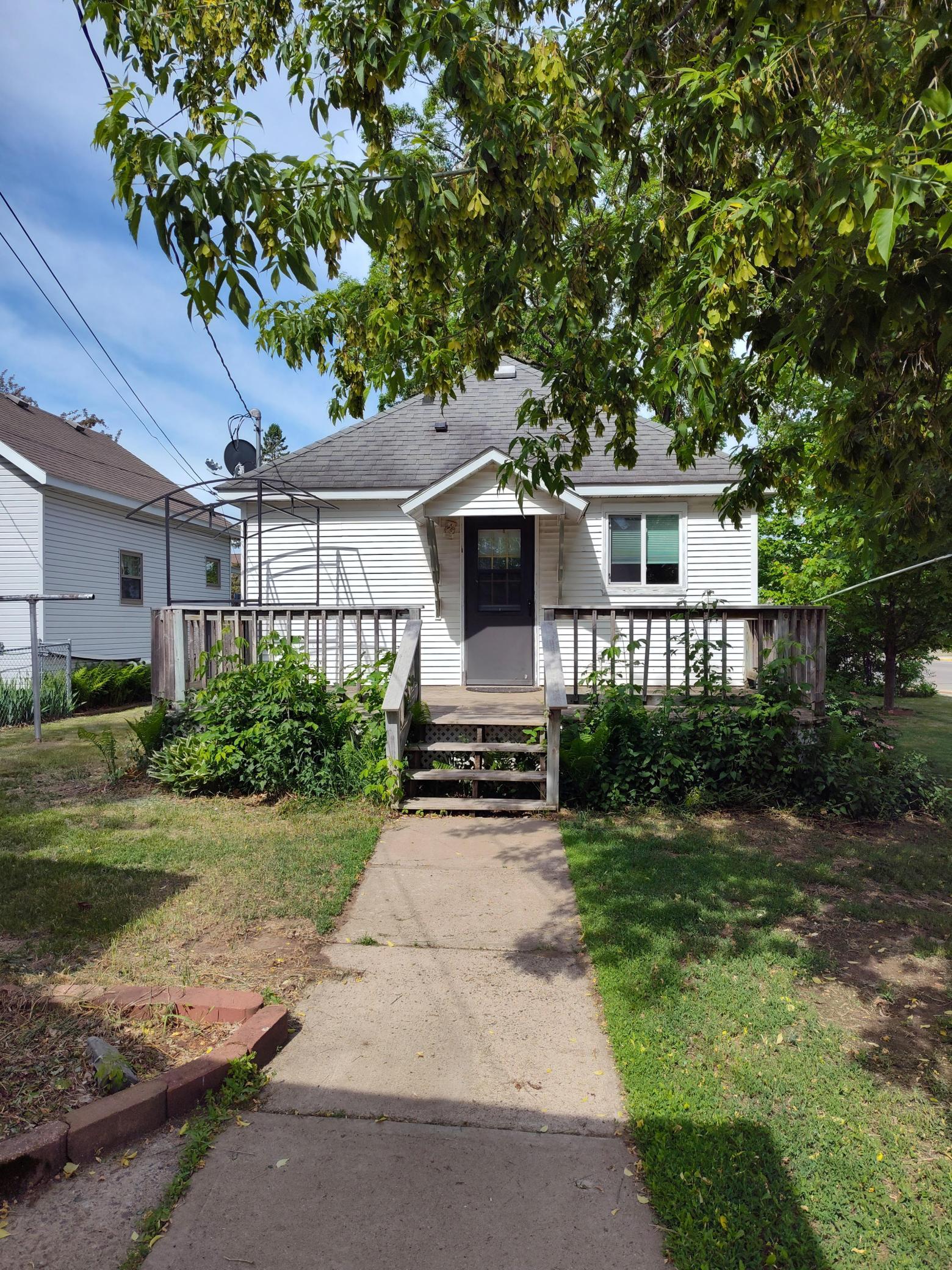 main property photo 31