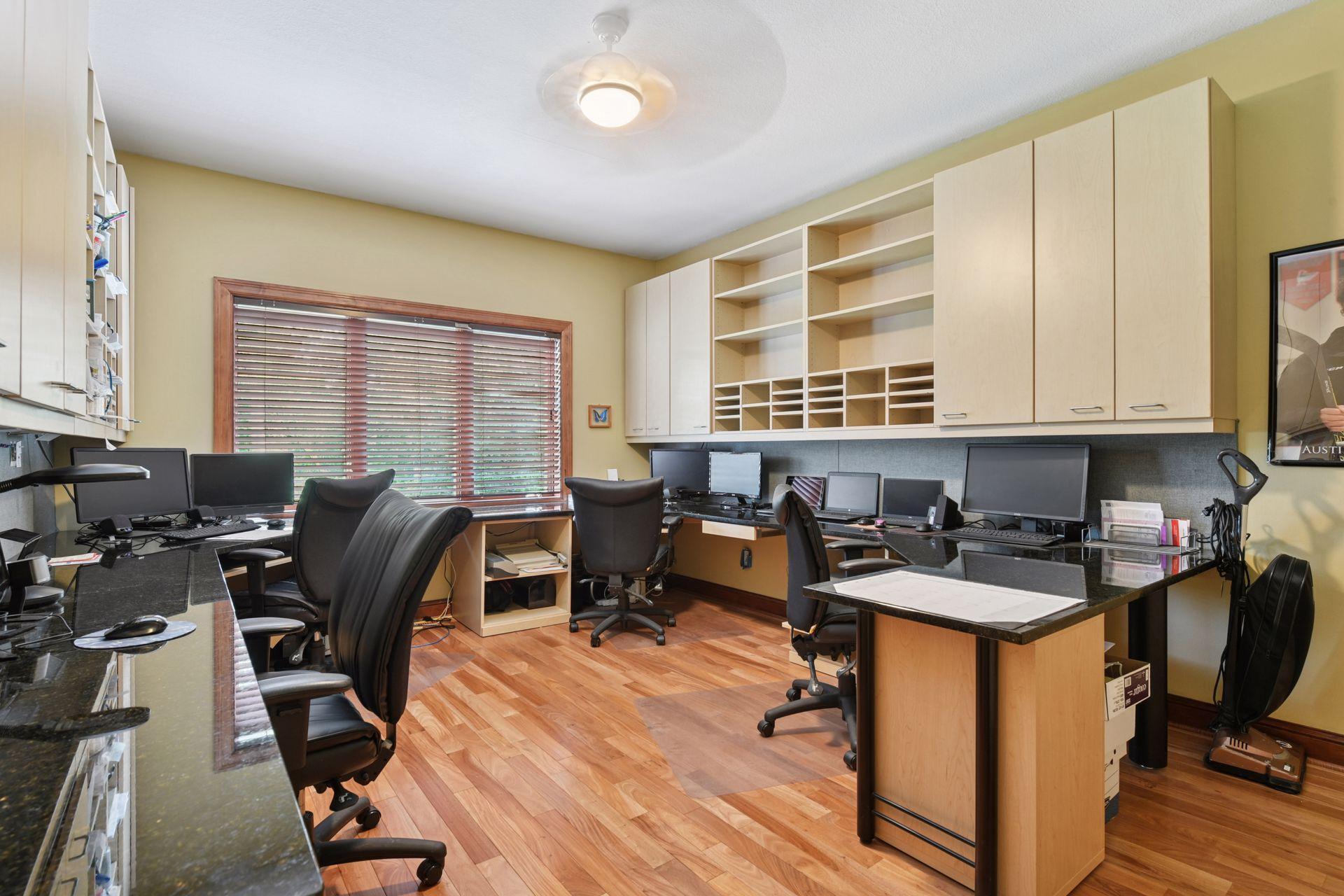 main property photo 27