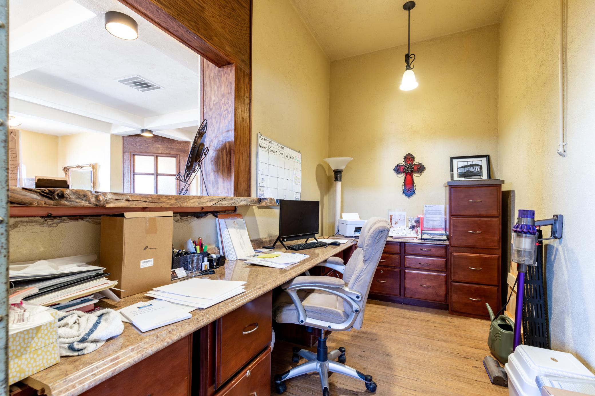 main property photo 7