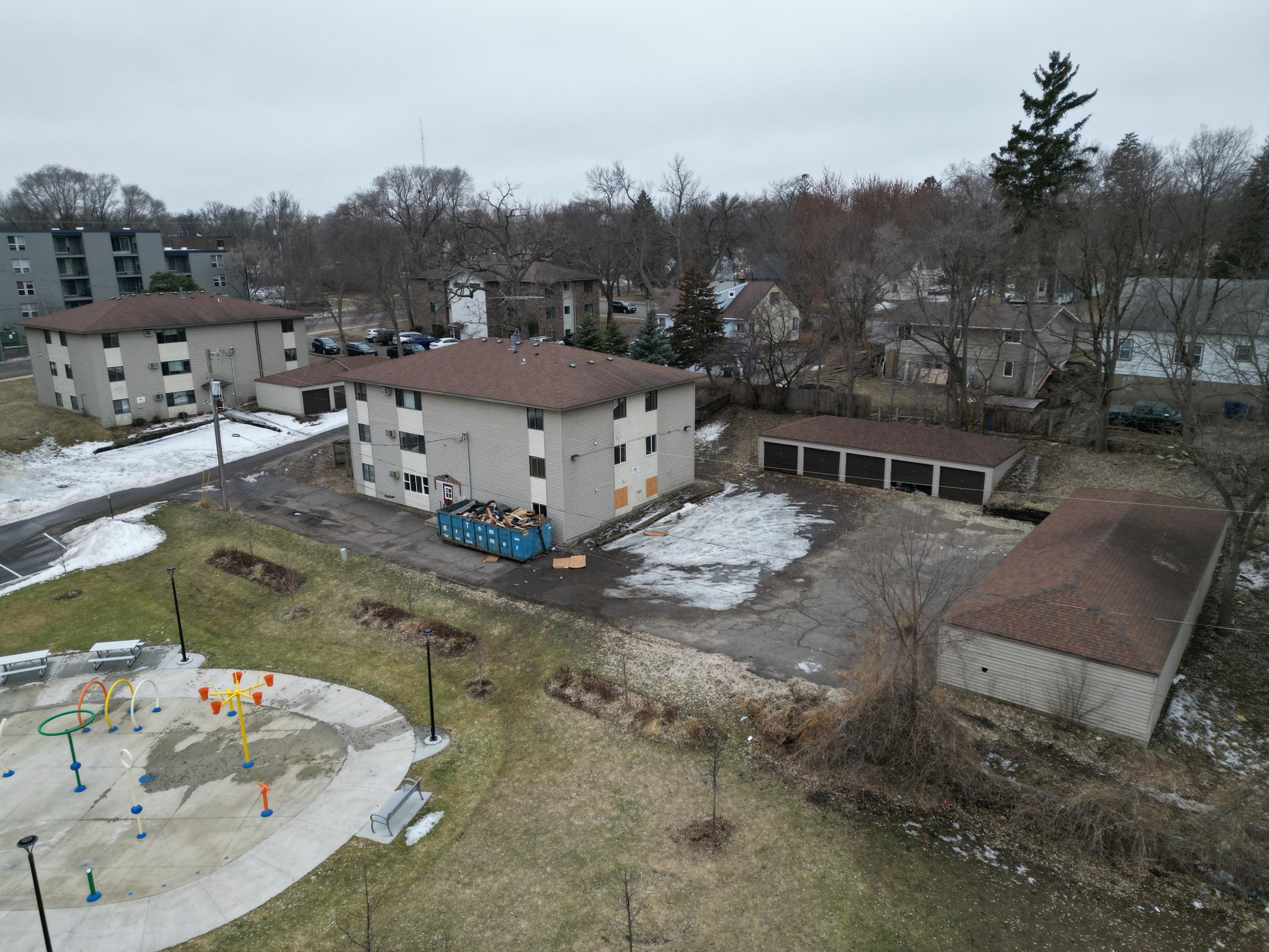 main property photo 3