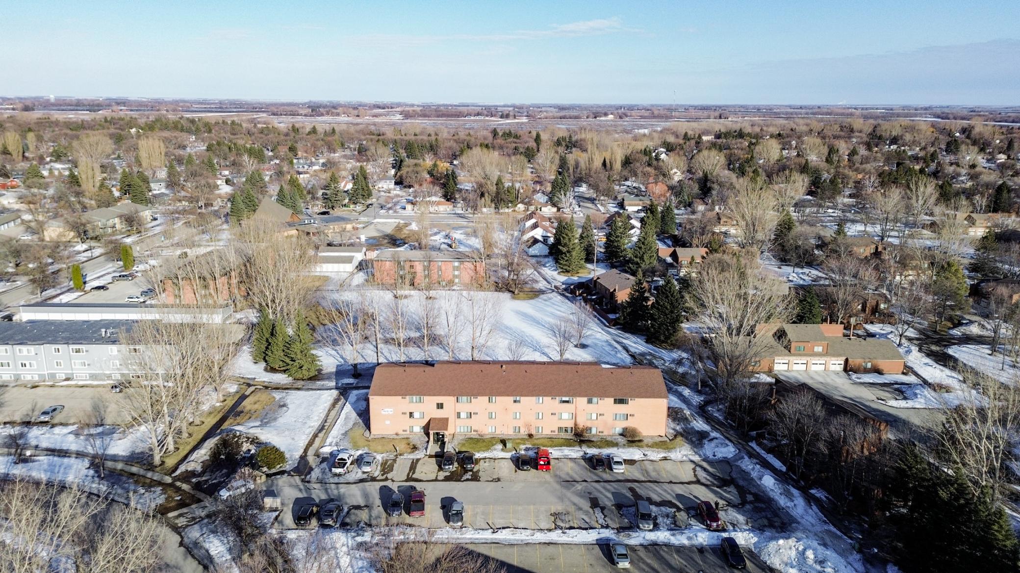 main property photo 11