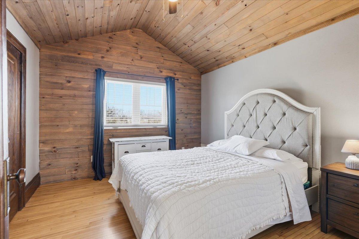 main property photo 73