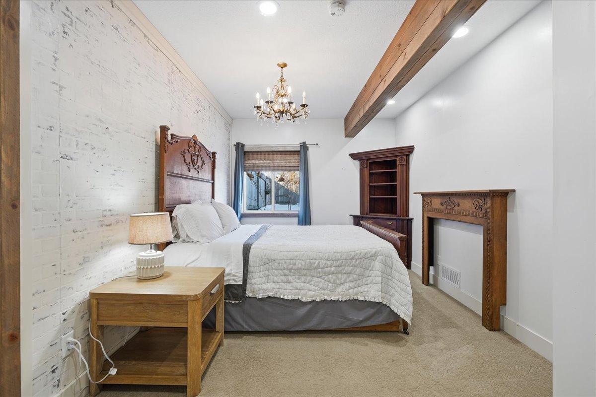 main property photo 77