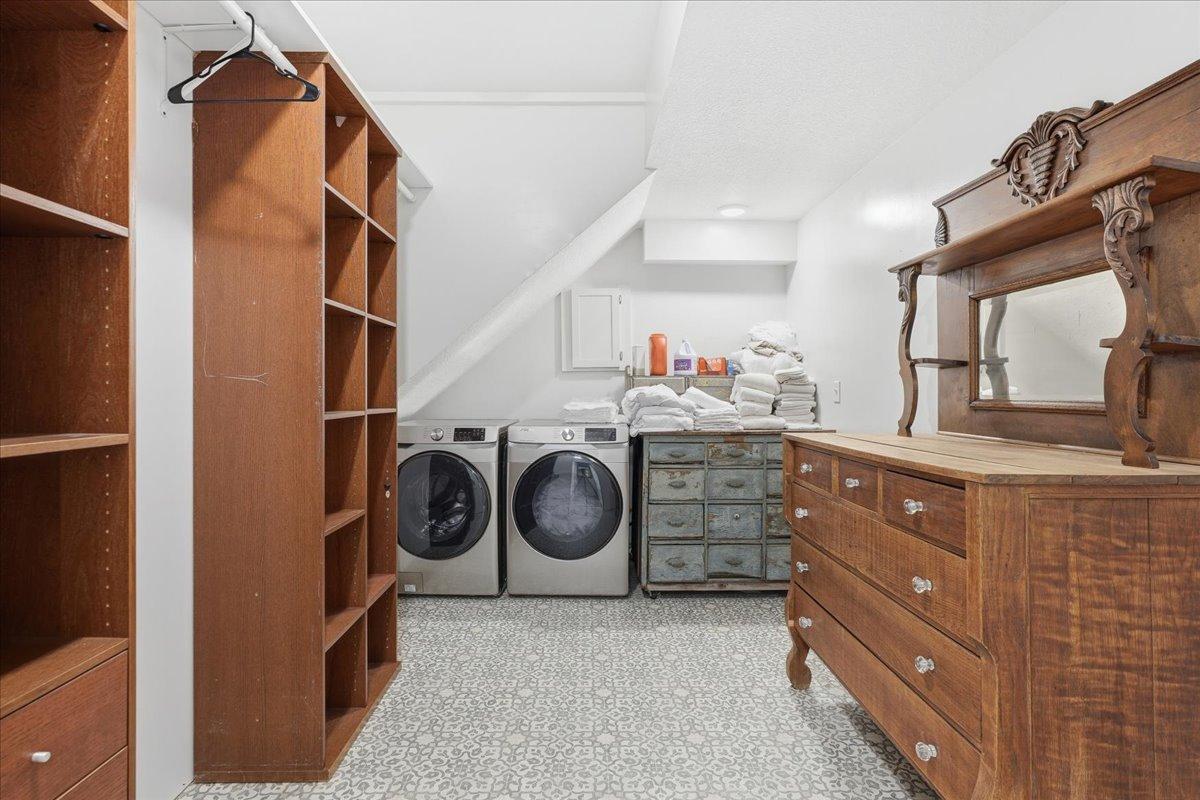 main property photo 80