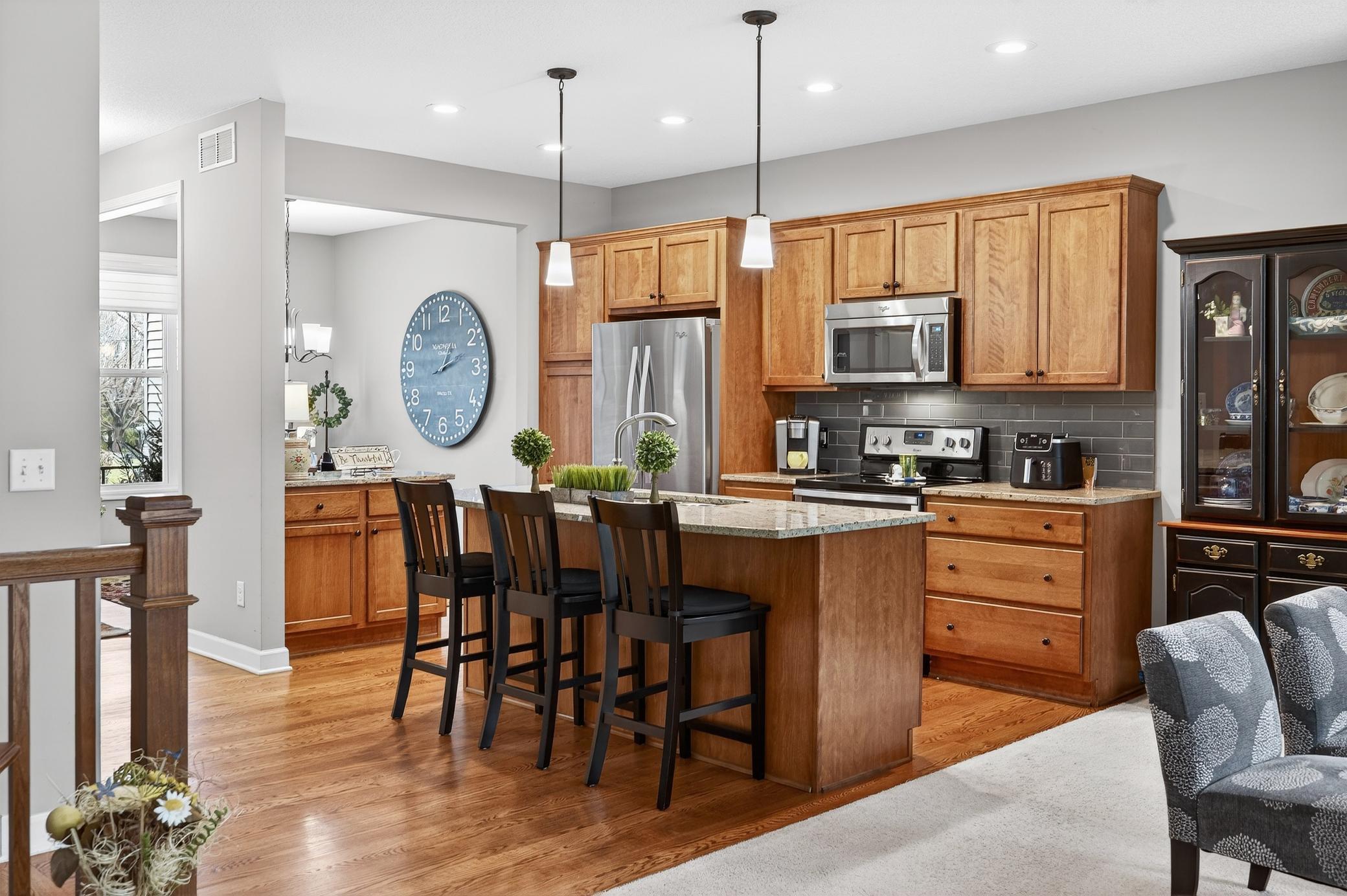 main property photo 5