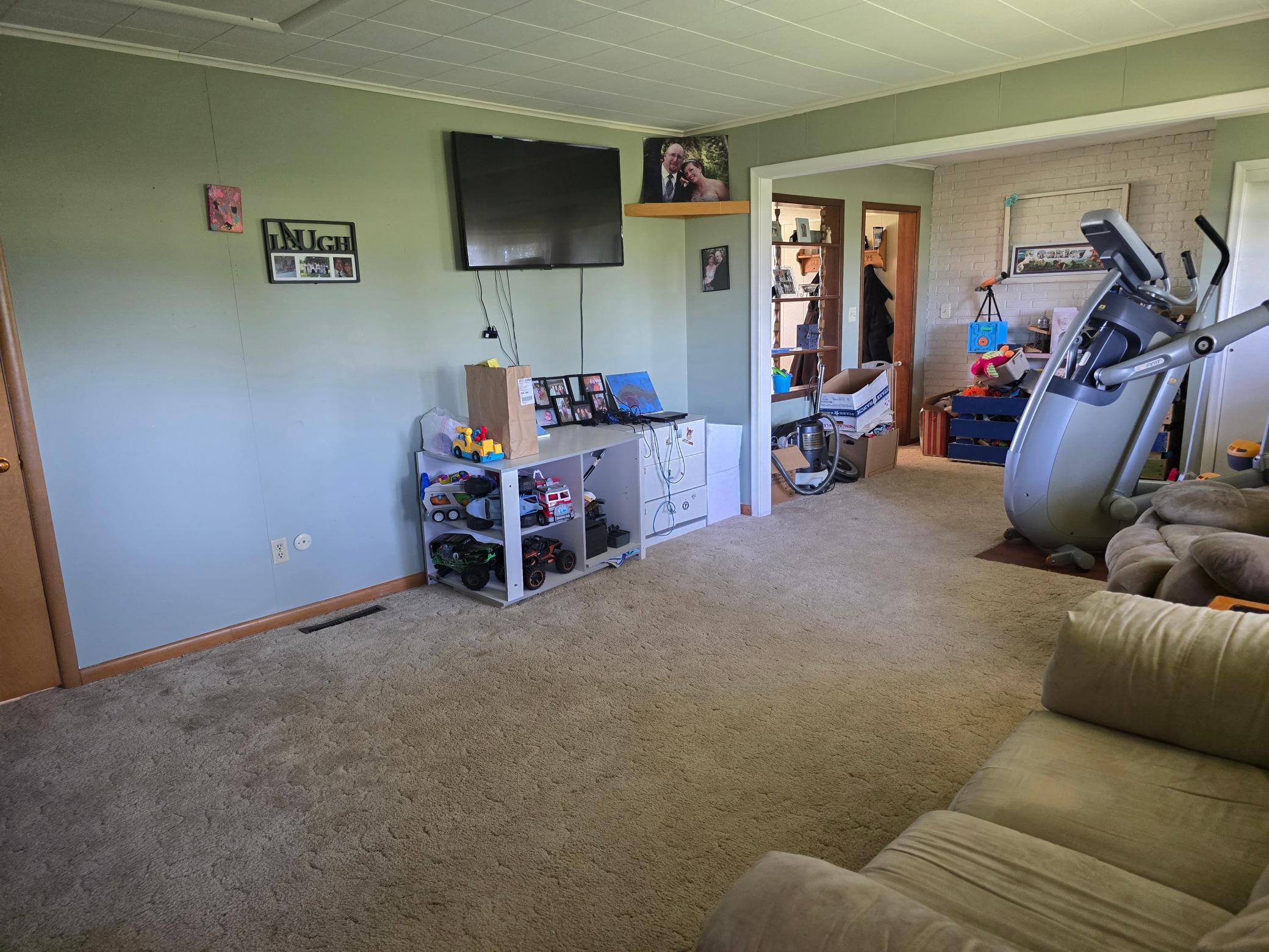 main property photo 10