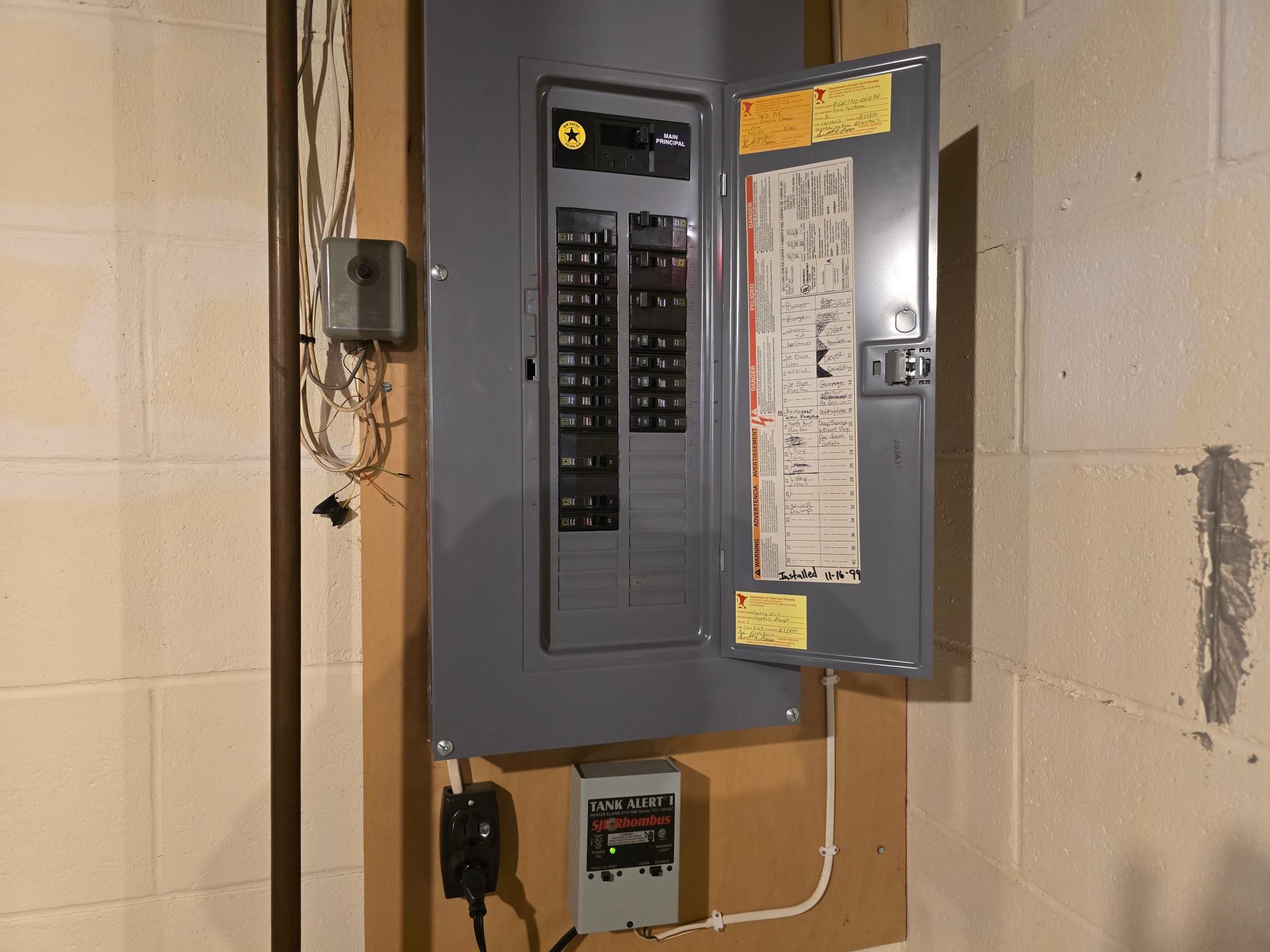 main property photo 19