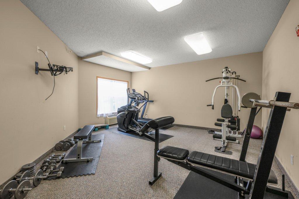 main property photo 17