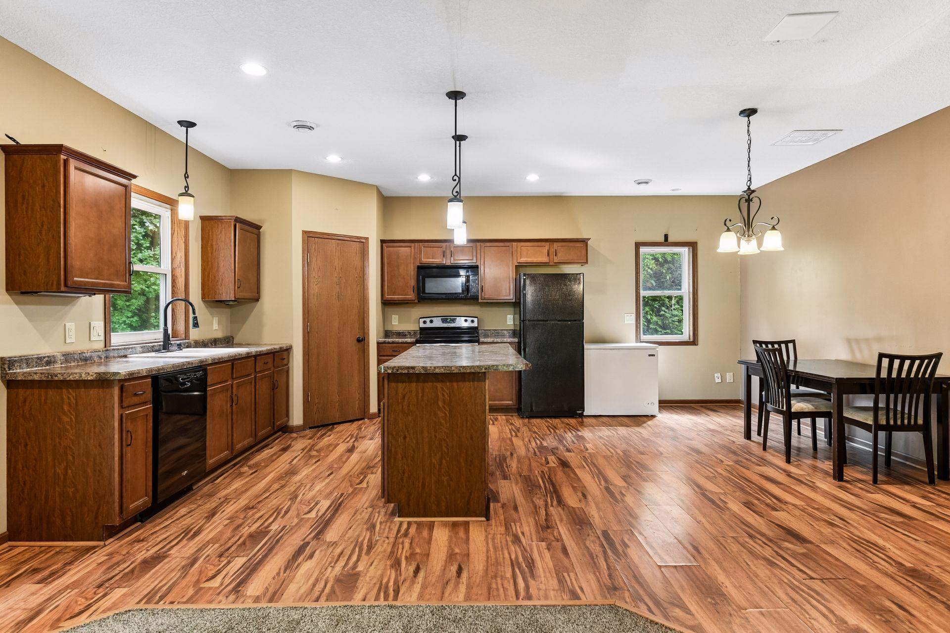 main property photo 49