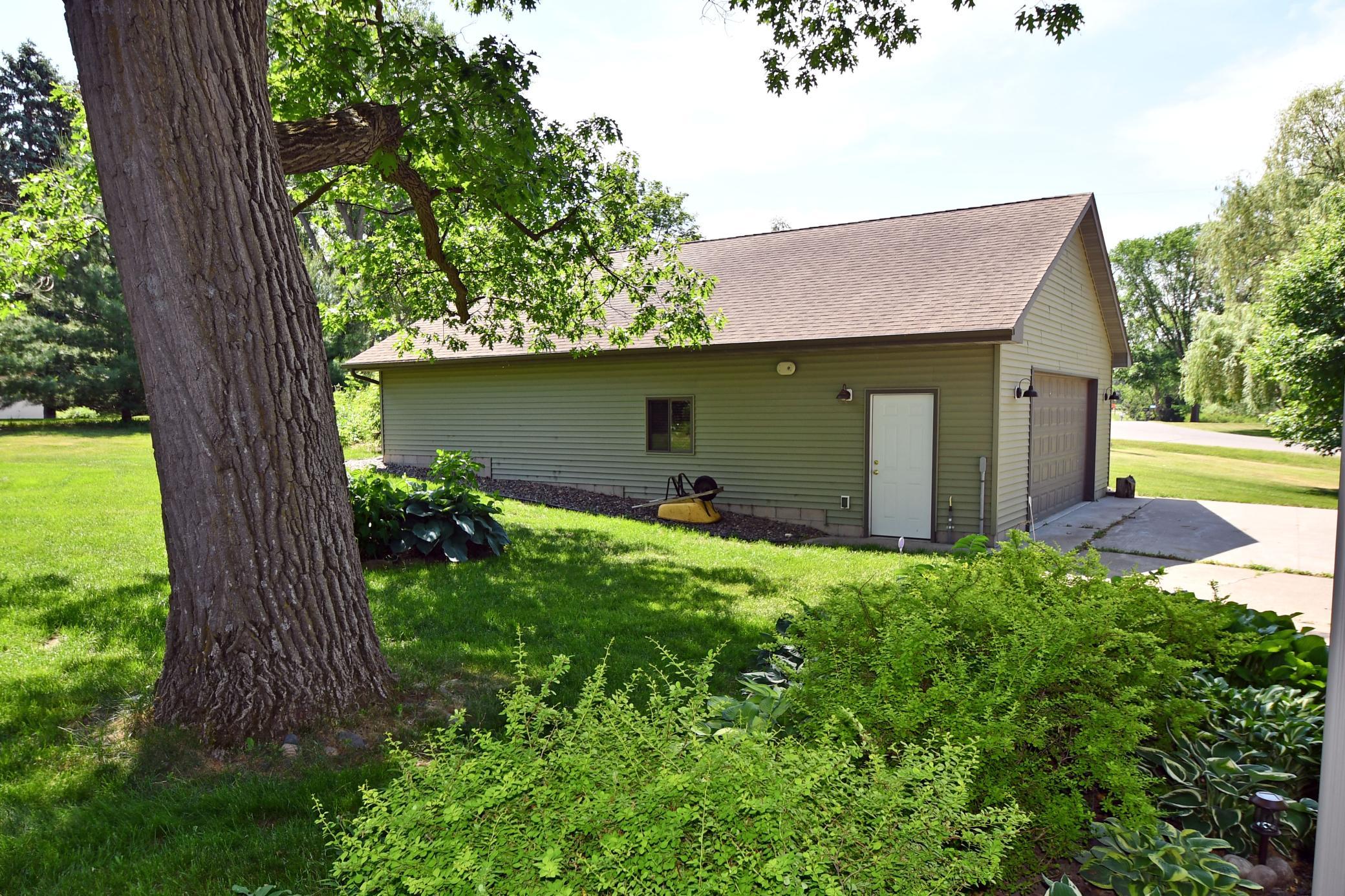 main property photo 50