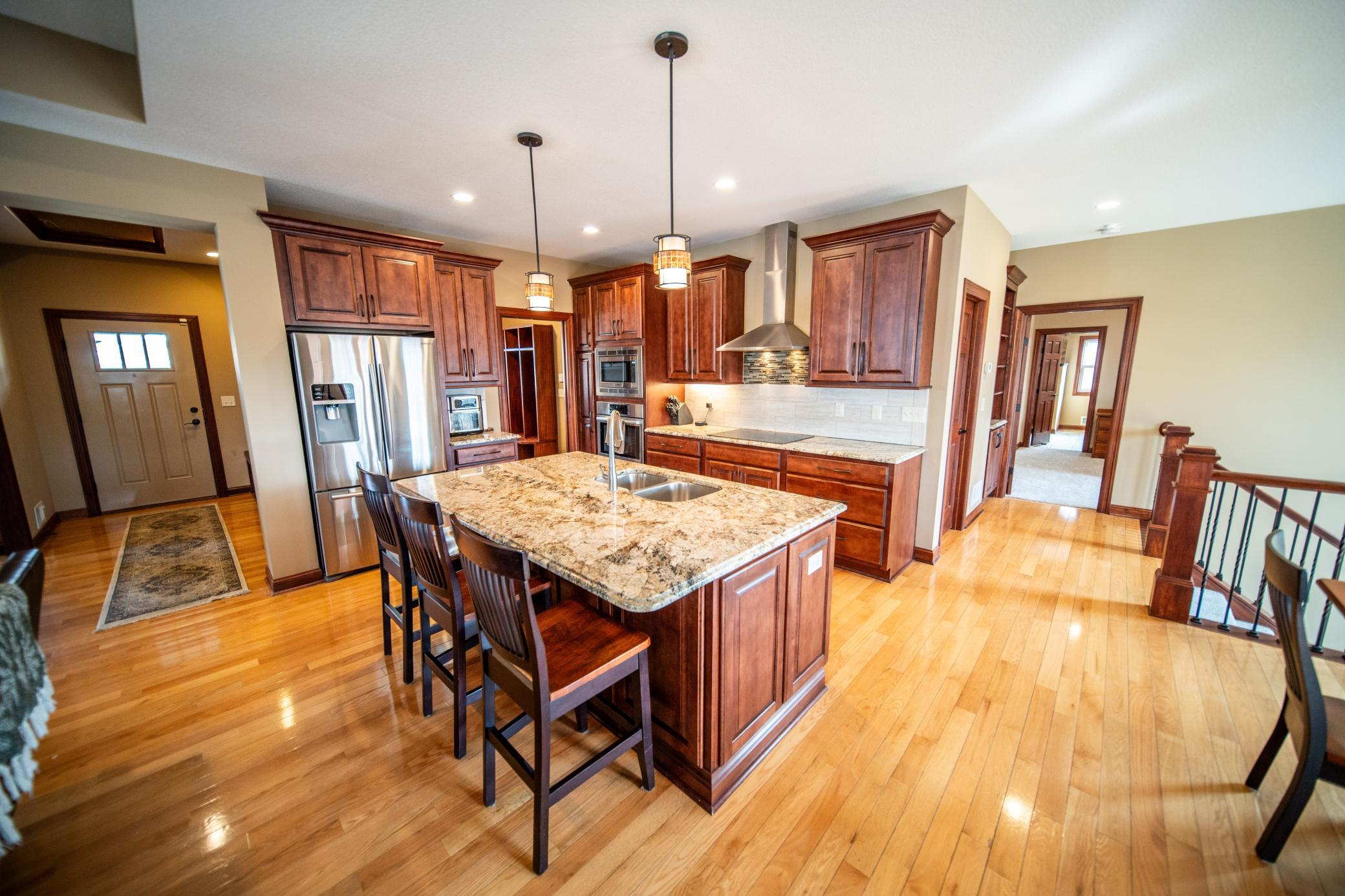 main property photo 10