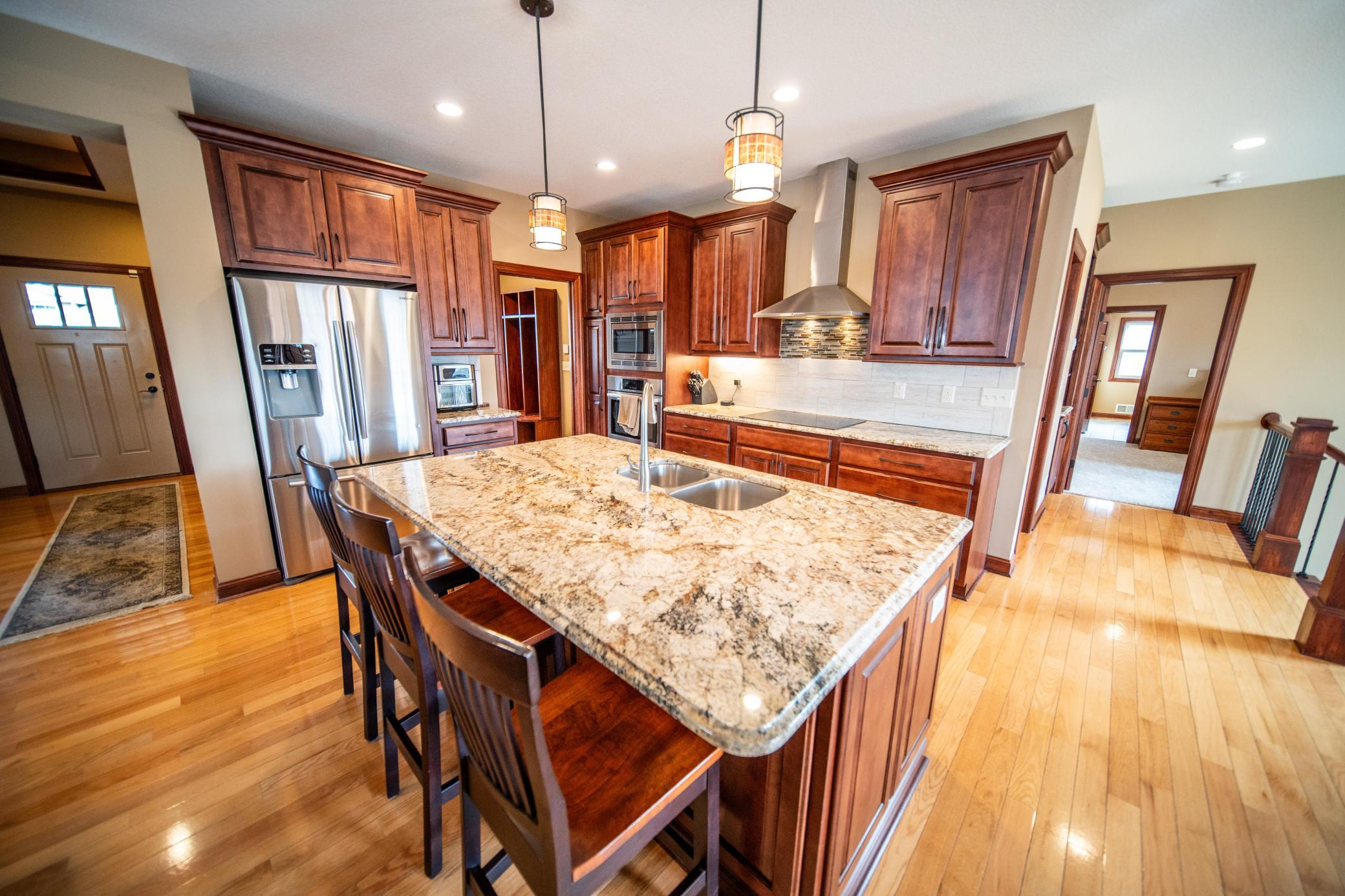 main property photo 16