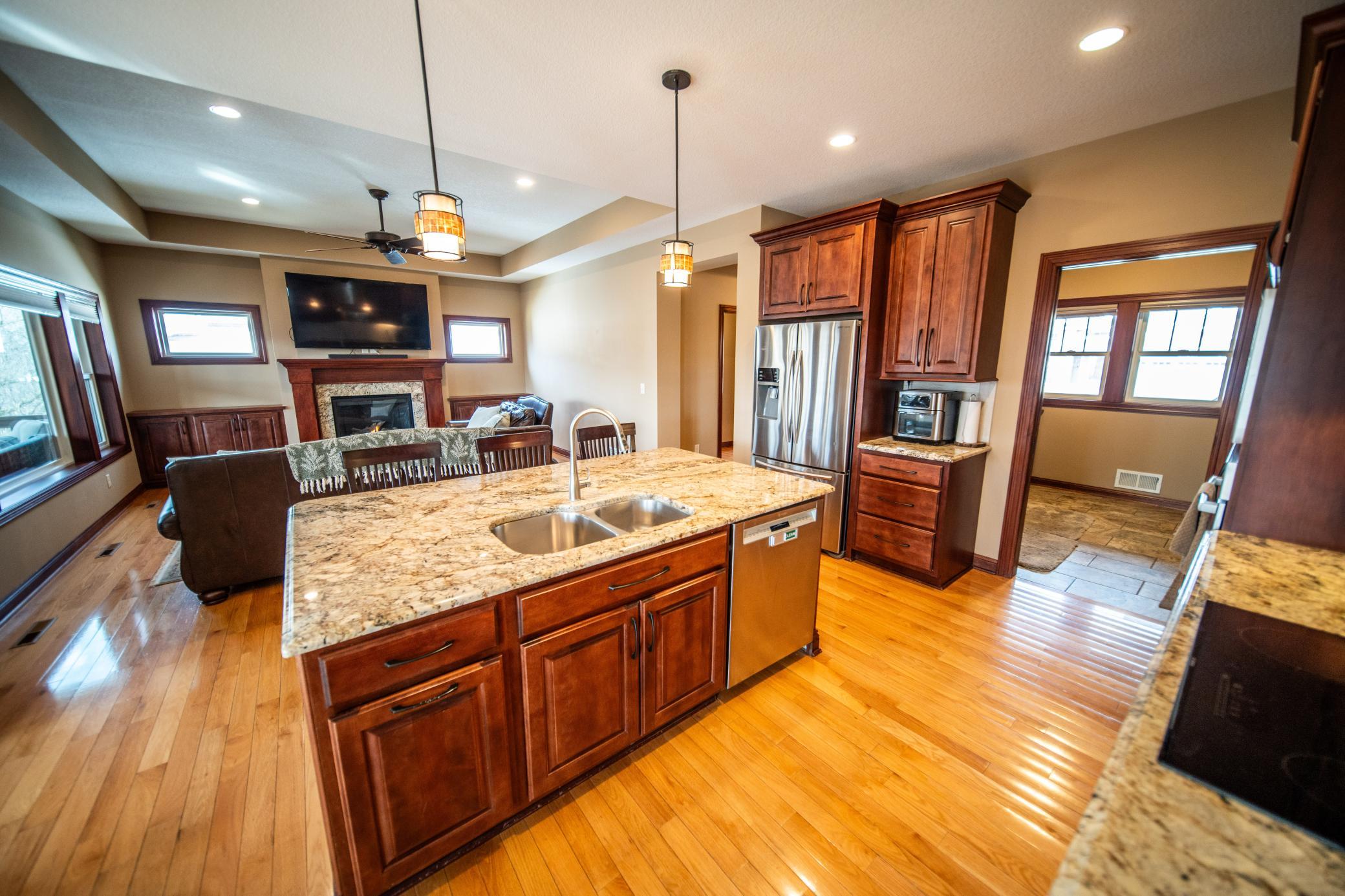 main property photo 17