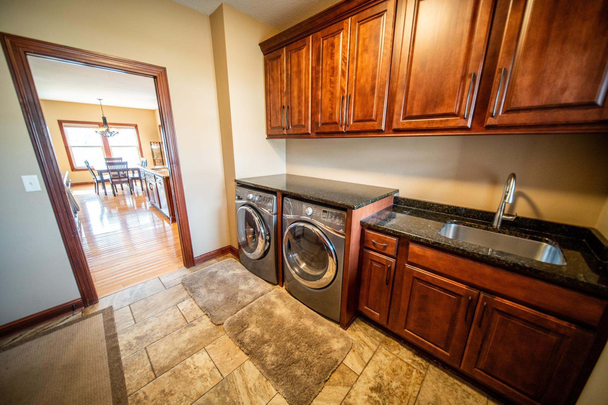 main property photo 30