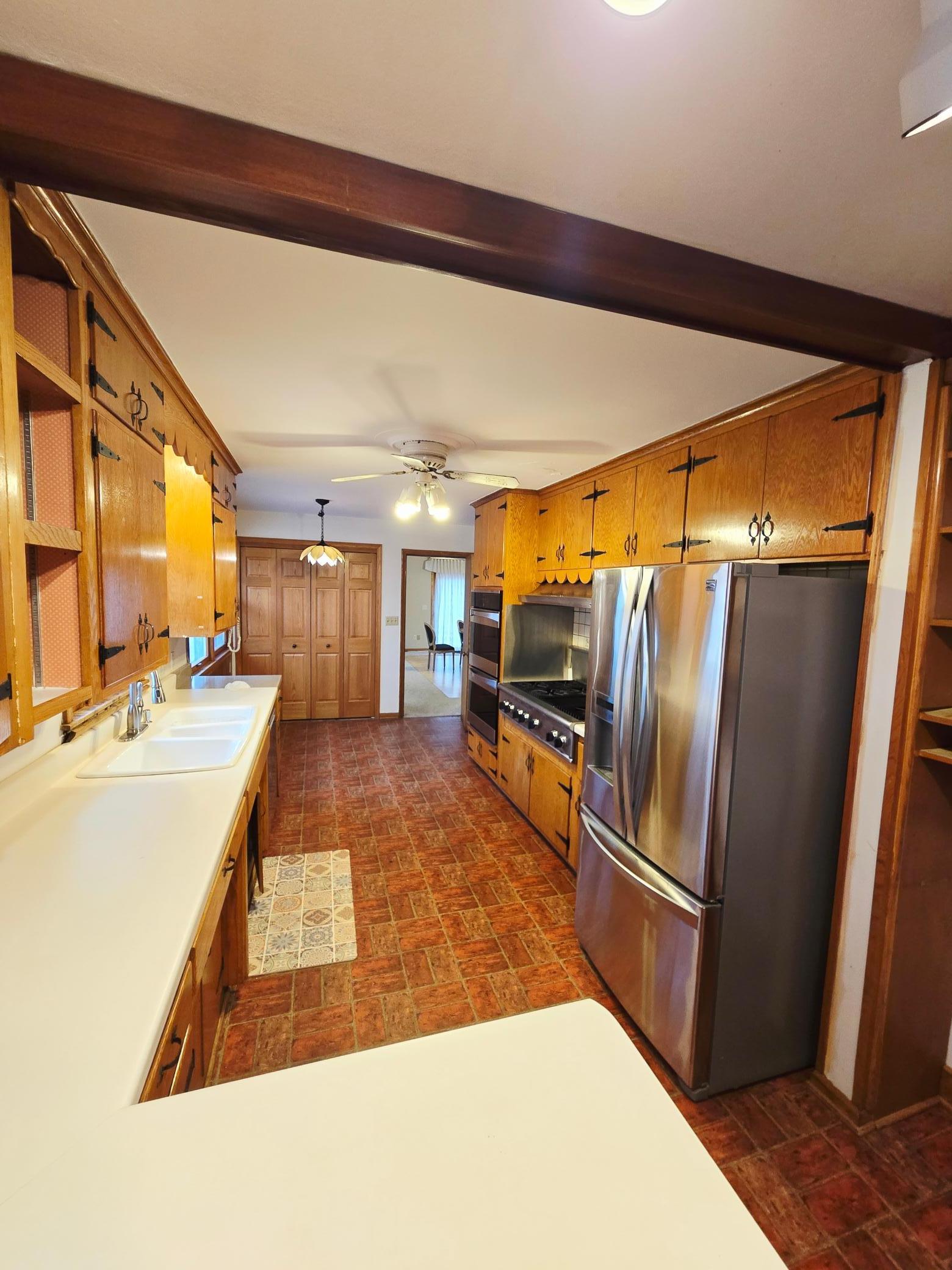 main property photo 15