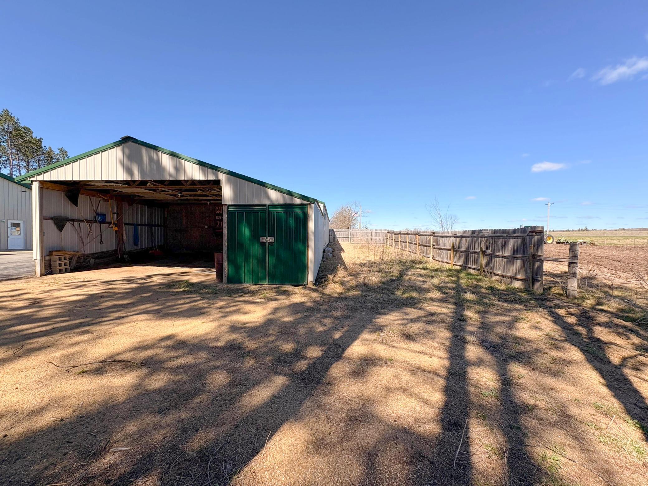main property photo 26