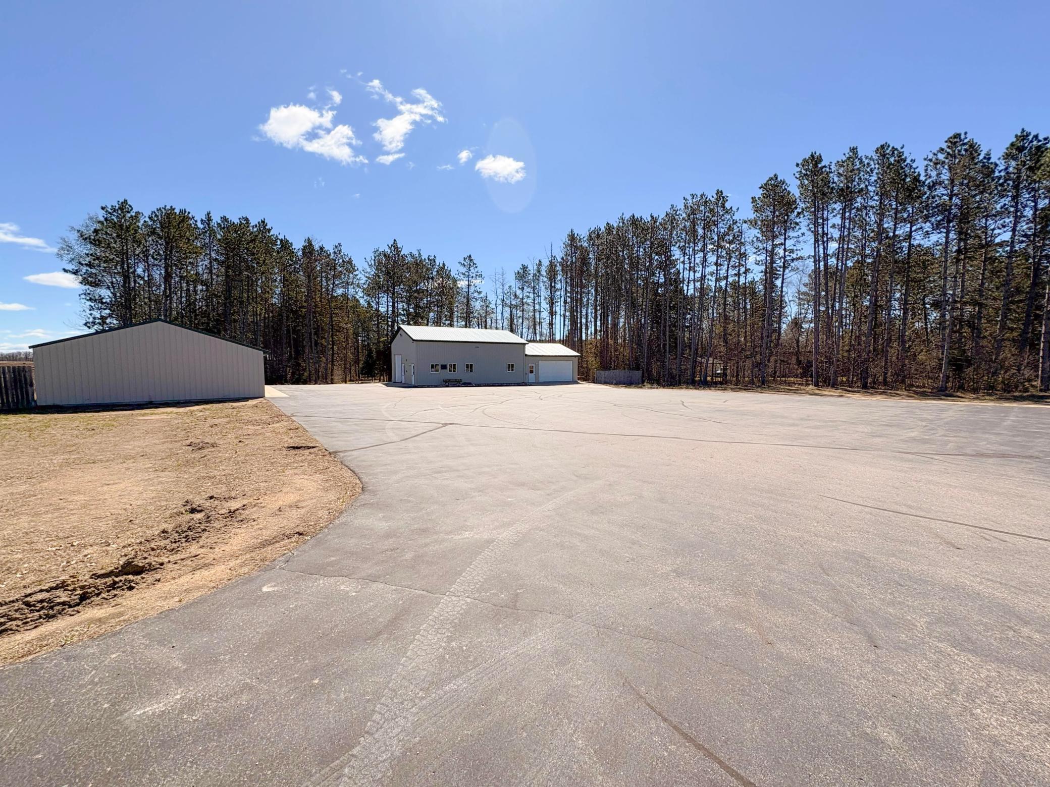 main property photo 35