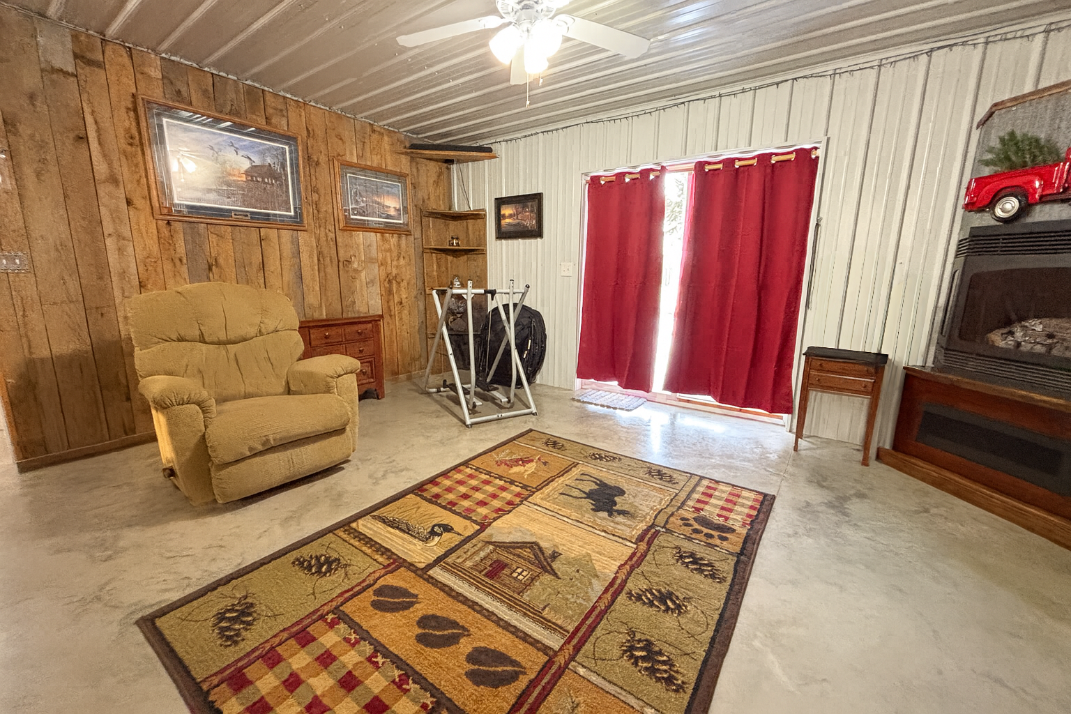 main property photo 4