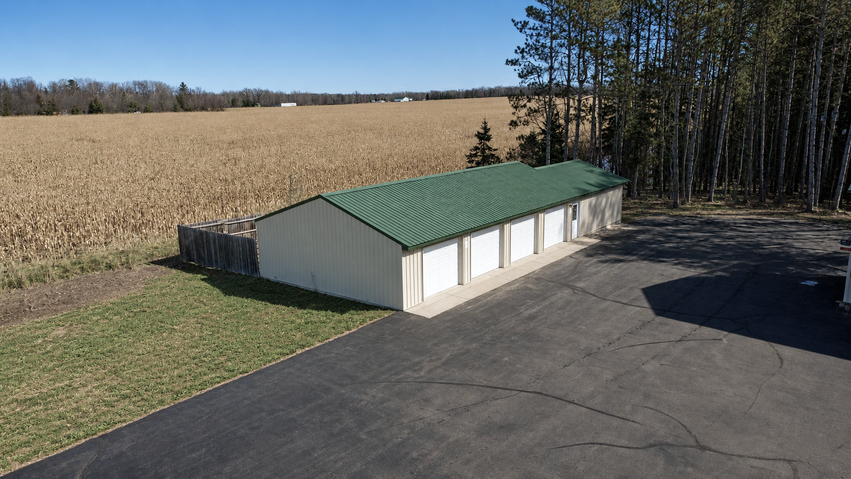 main property photo 40