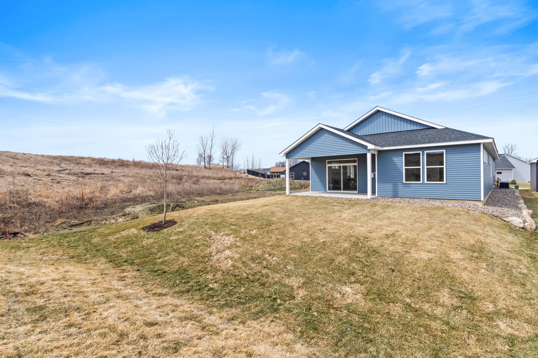 main property photo 30