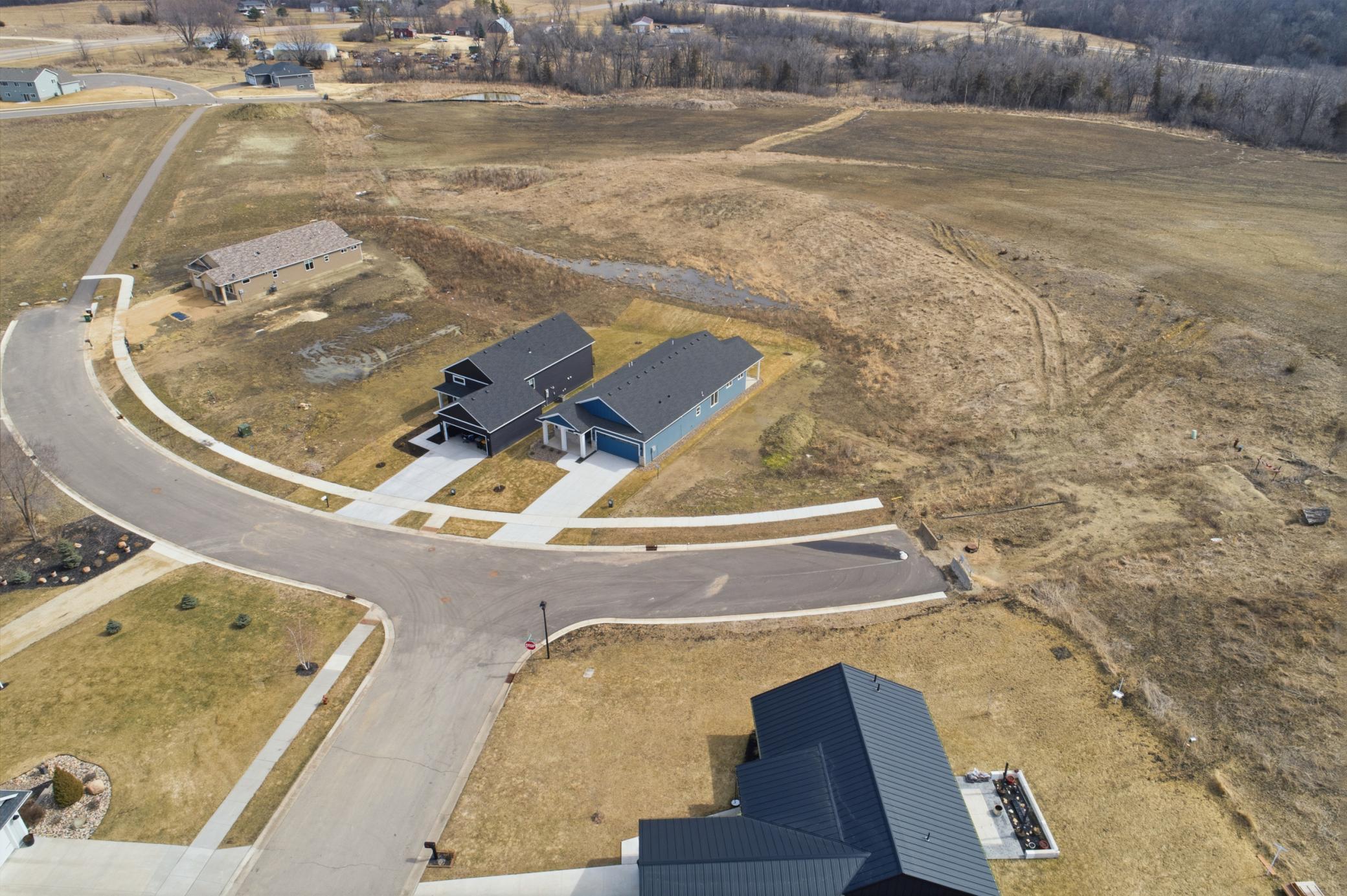 main property photo 37