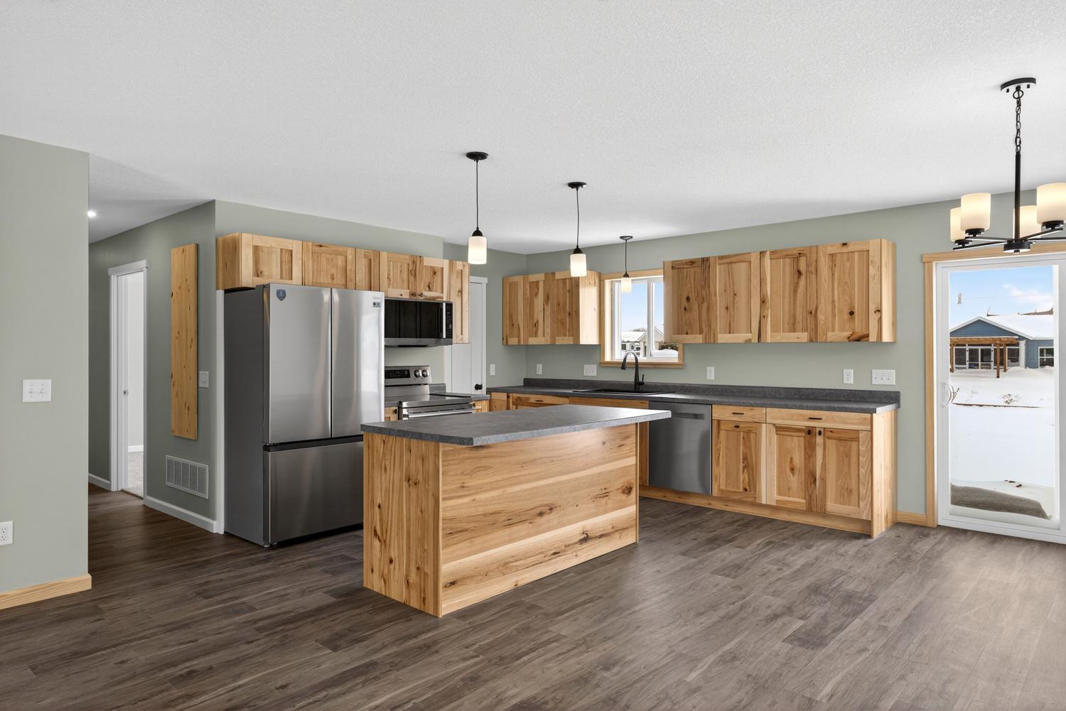 main property photo 20